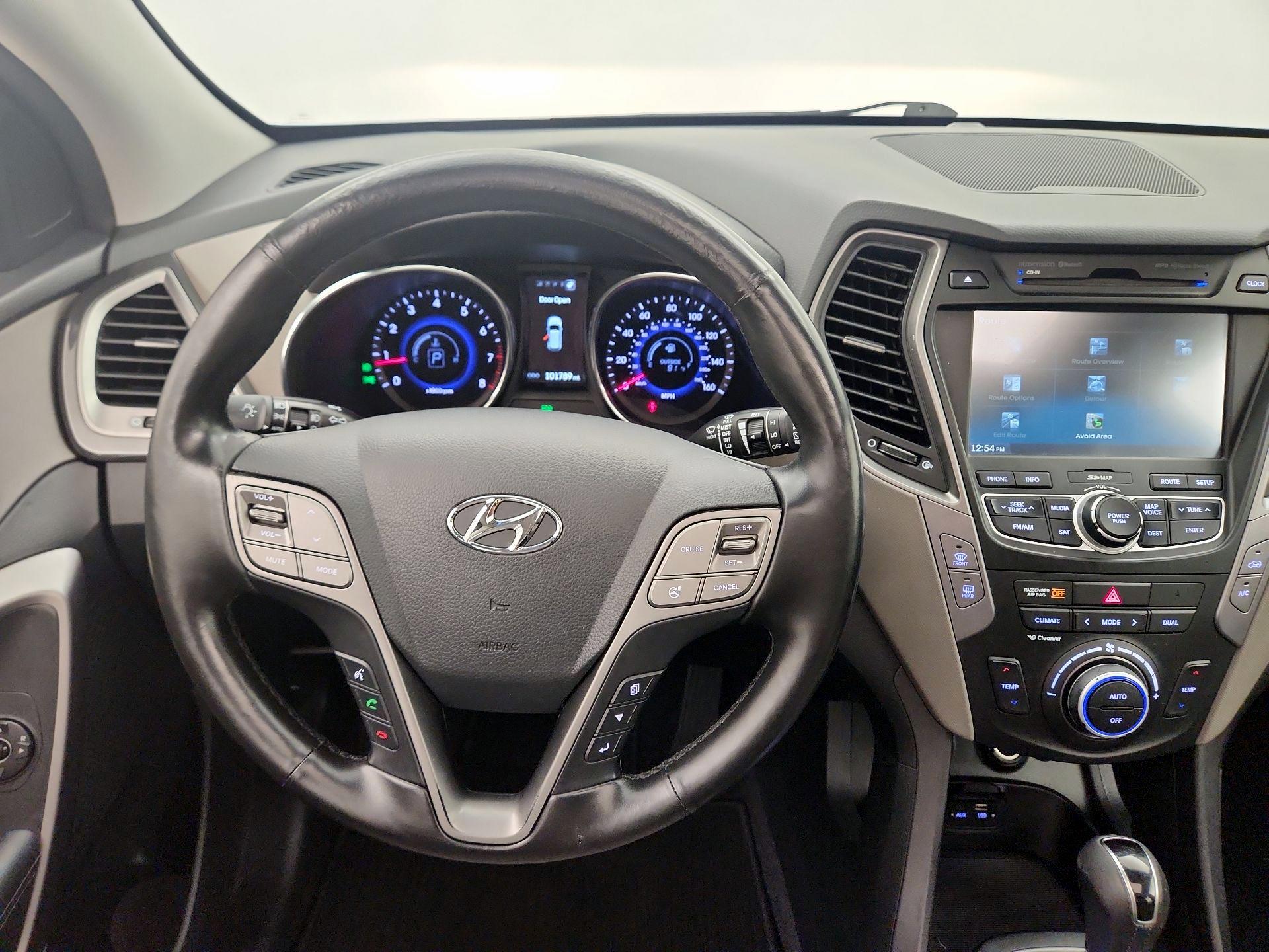 Thumbnail: 2015 Hyundai Santa Fe - 10