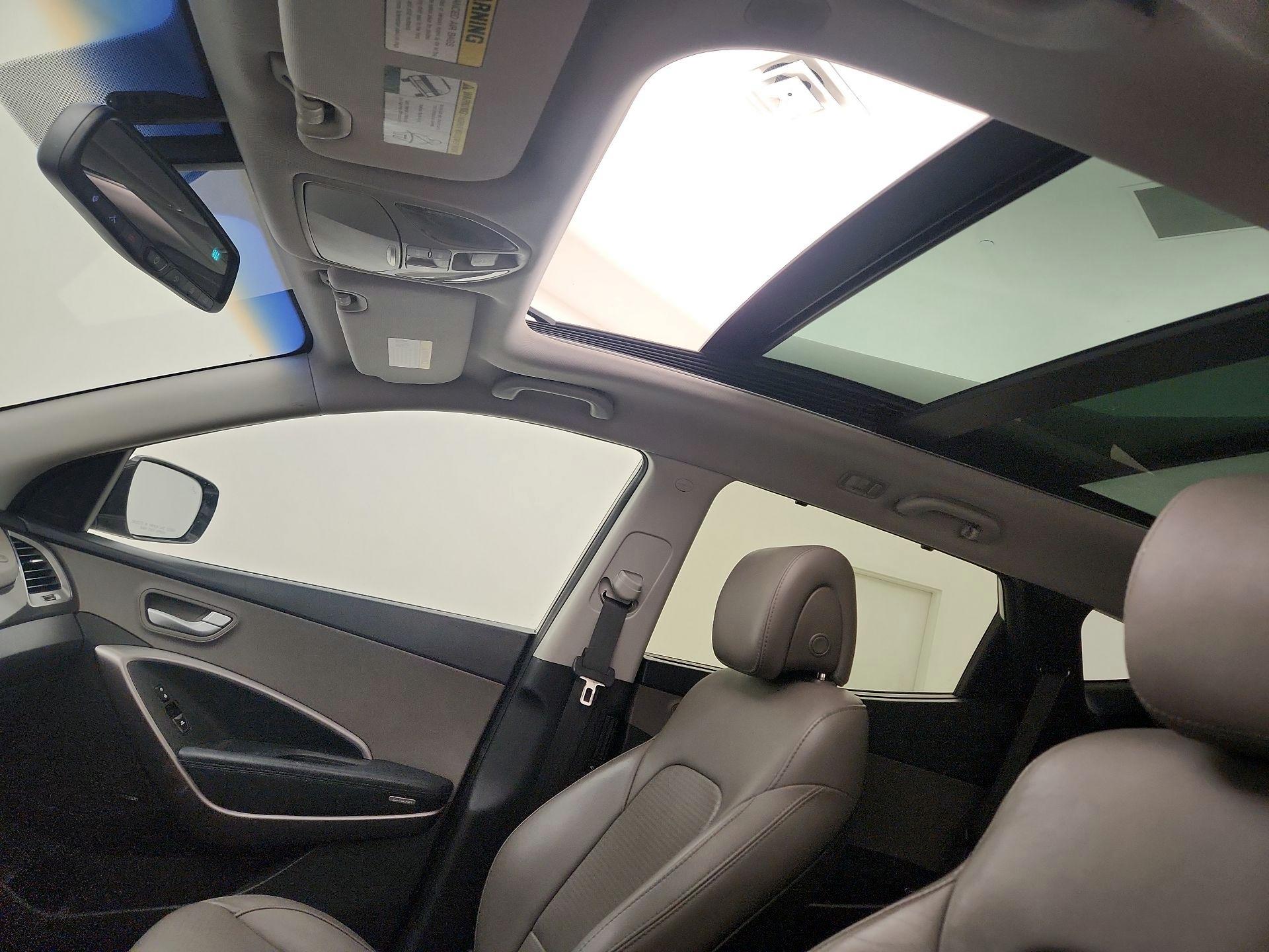 Thumbnail: 2015 Hyundai Santa Fe - 20