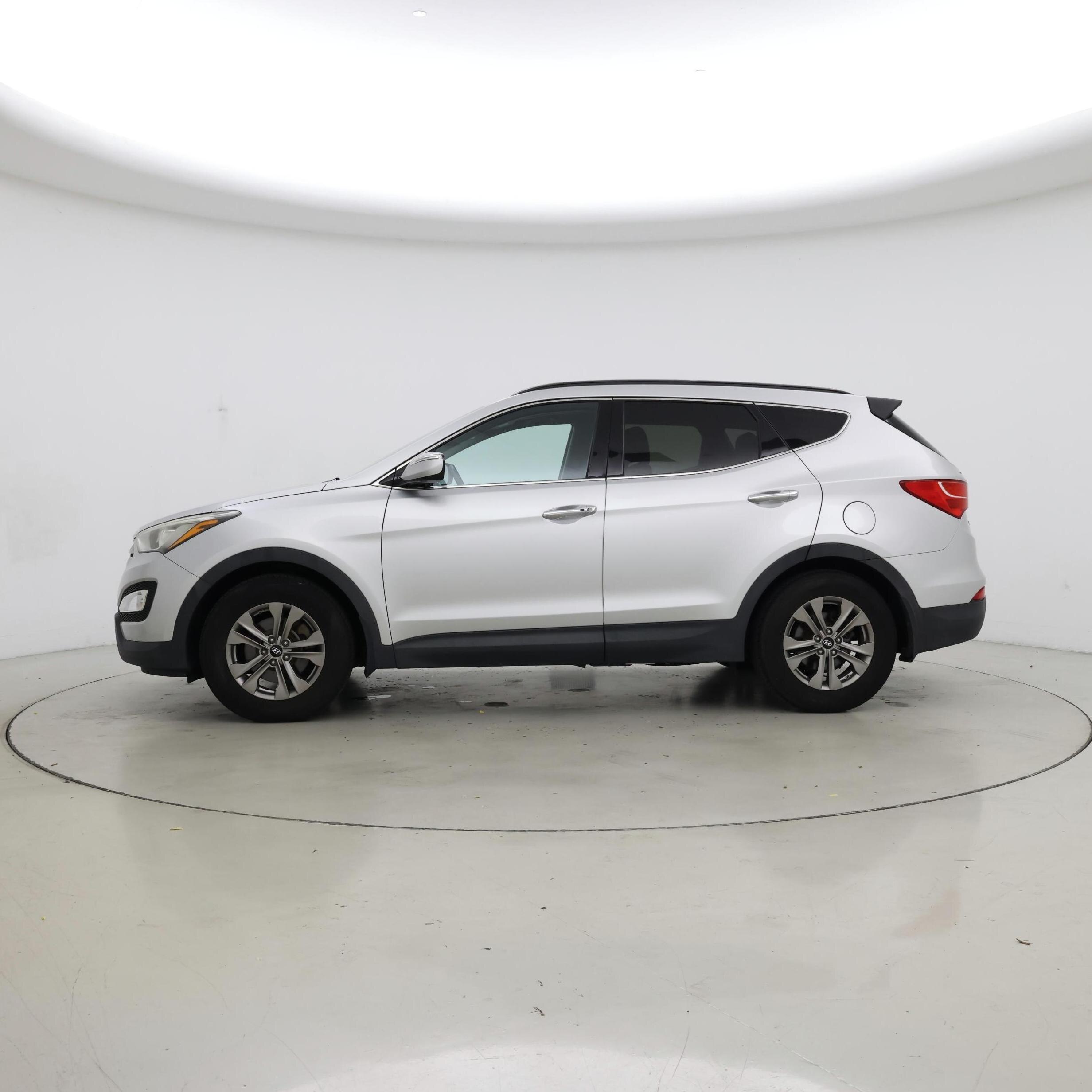 Thumbnail: 2015 Hyundai Santa Fe - 3