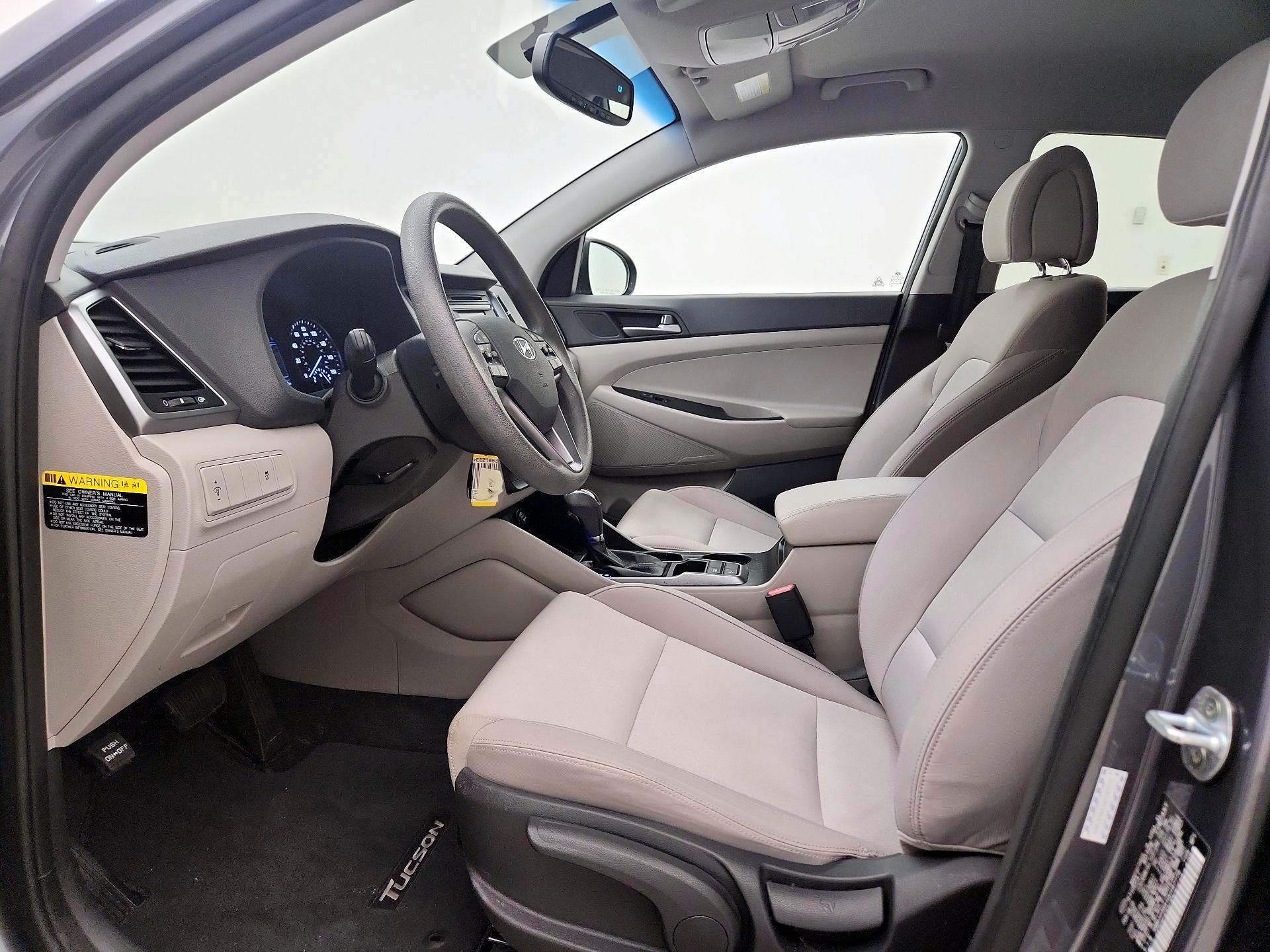 Thumbnail: 2016 Hyundai Tucson - 11