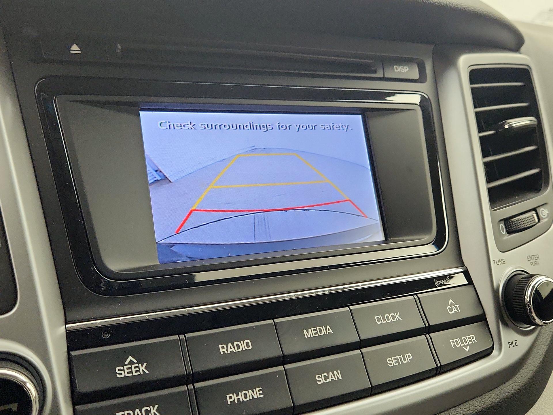 Thumbnail: 2016 Hyundai Tucson - 15