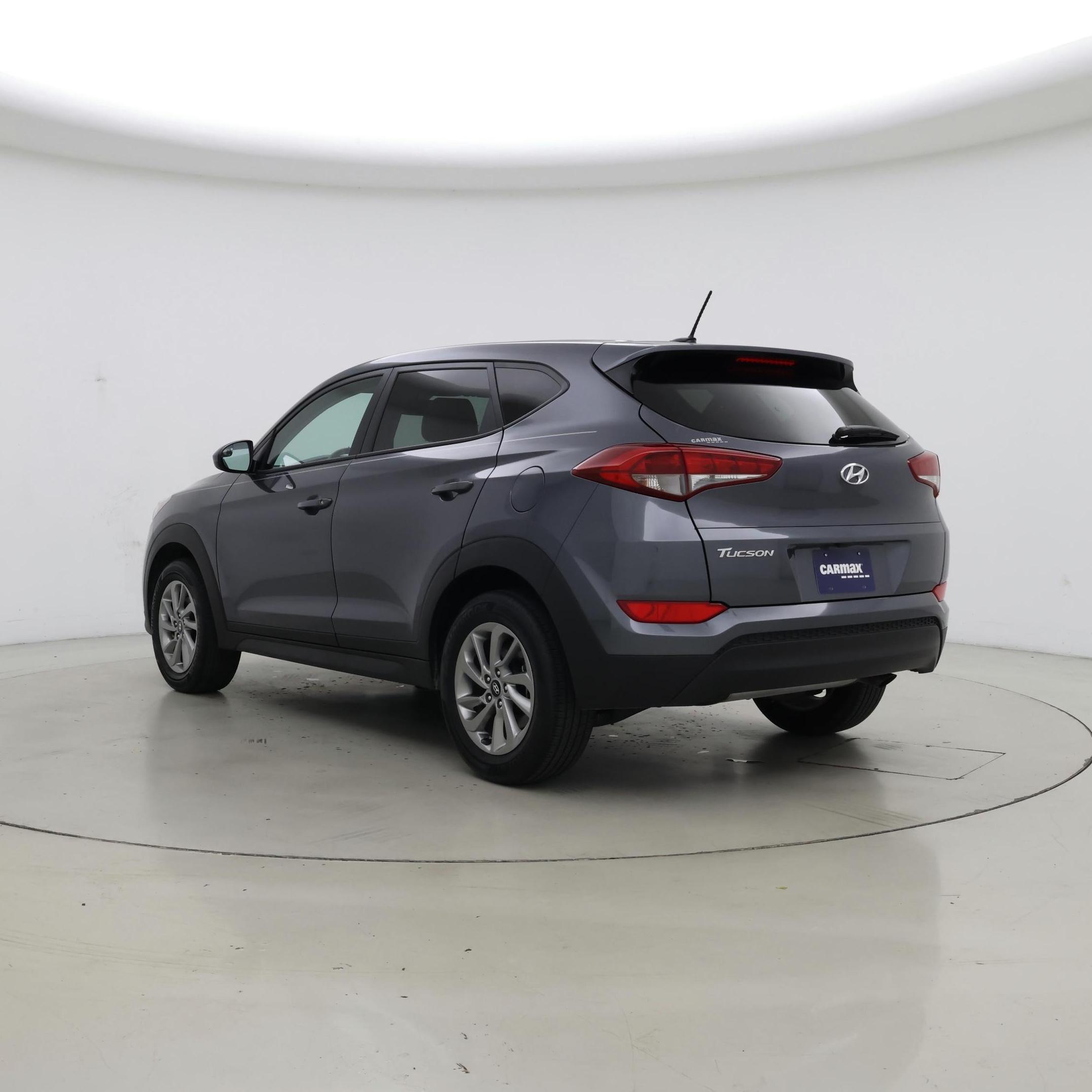 Thumbnail: 2016 Hyundai Tucson - 2