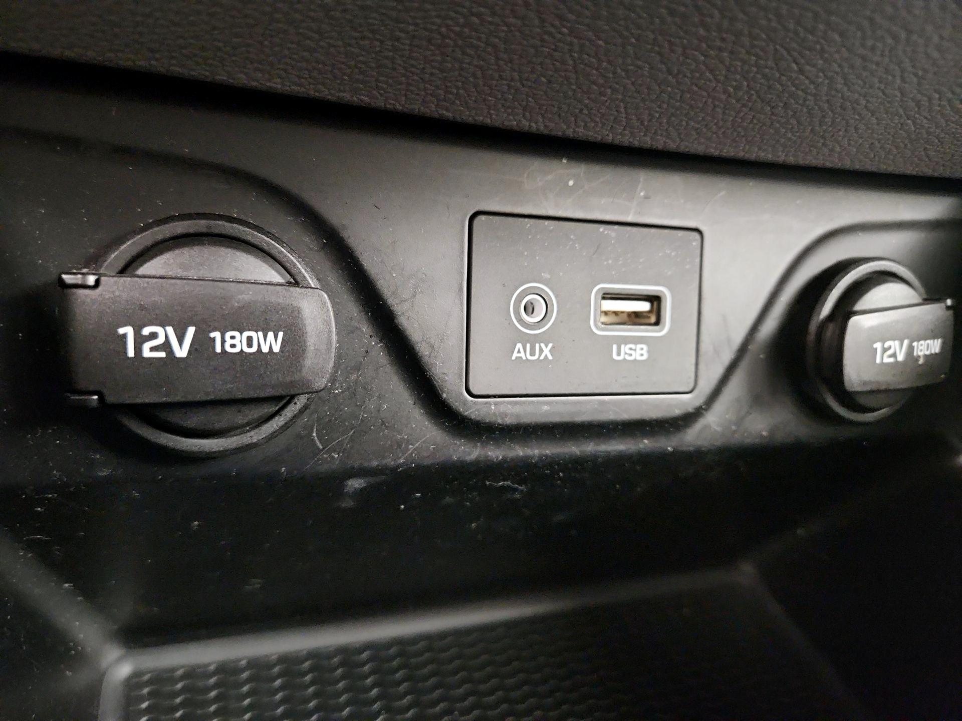 Thumbnail: 2016 Hyundai Tucson - 19