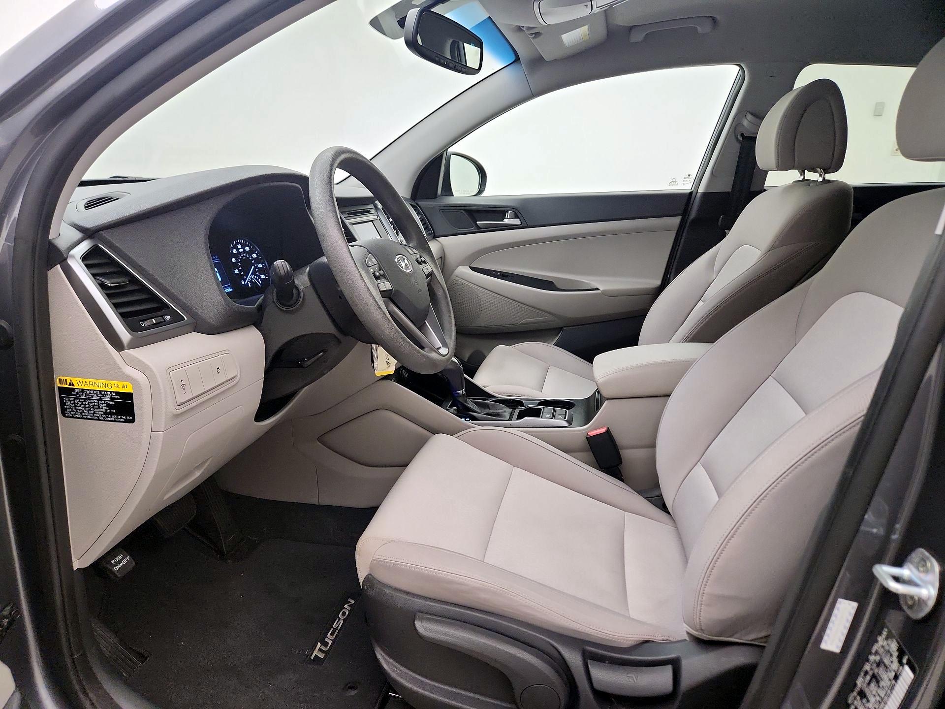 Thumbnail: 2016 Hyundai Tucson - 20