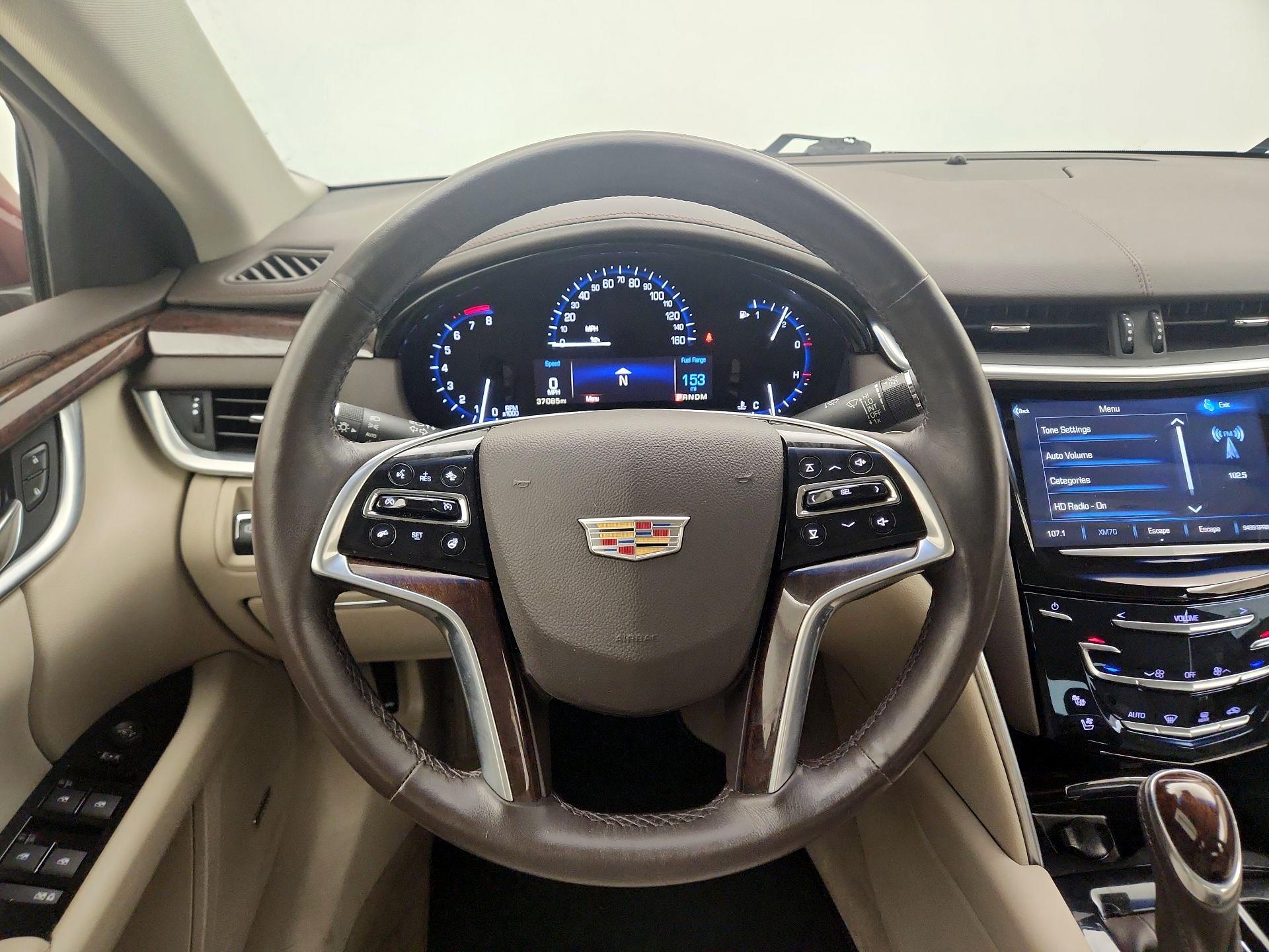 Thumbnail: 2016 Cadillac XTS - 10