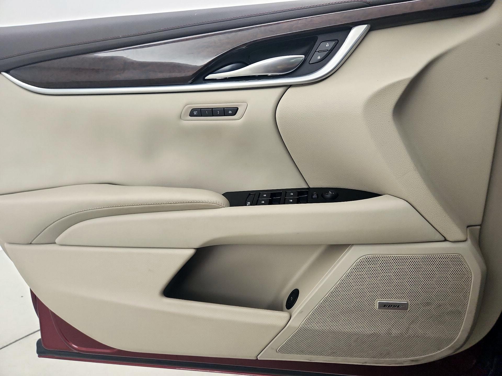 Thumbnail: 2016 Cadillac XTS - 12