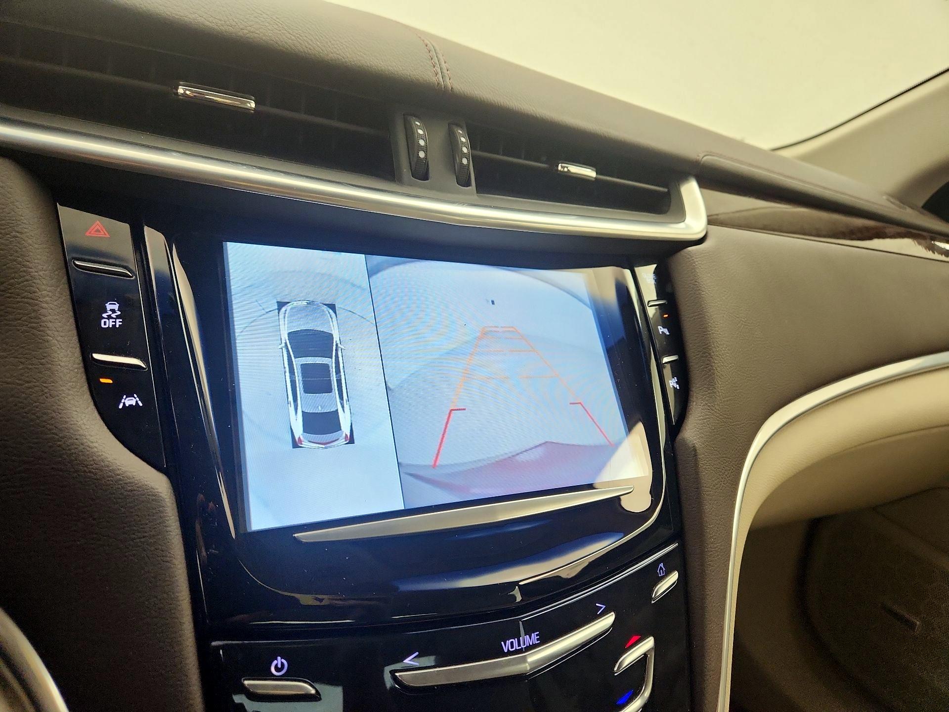 Thumbnail: 2016 Cadillac XTS - 14