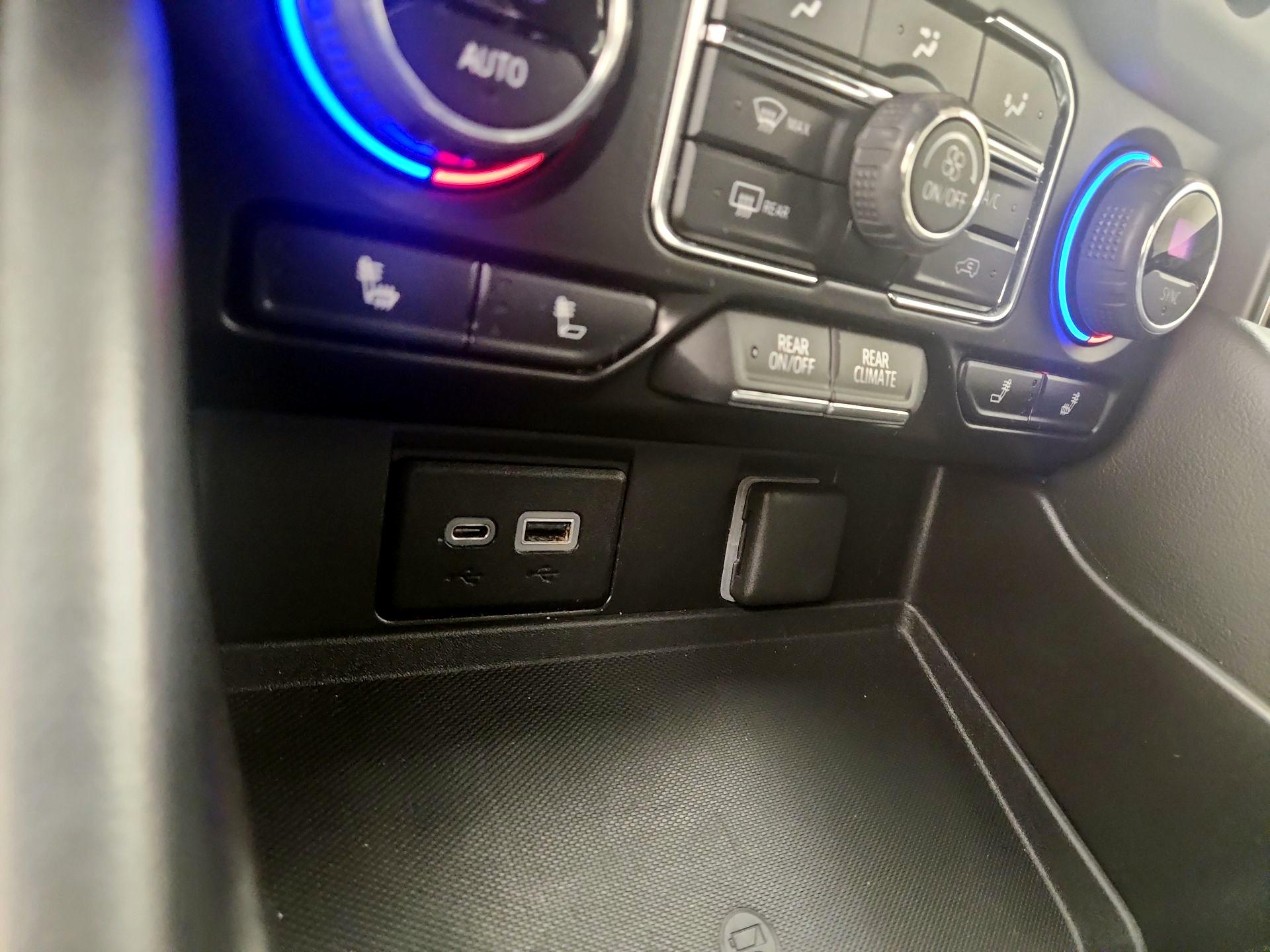 Thumbnail: 2021 Chevrolet Tahoe - 19