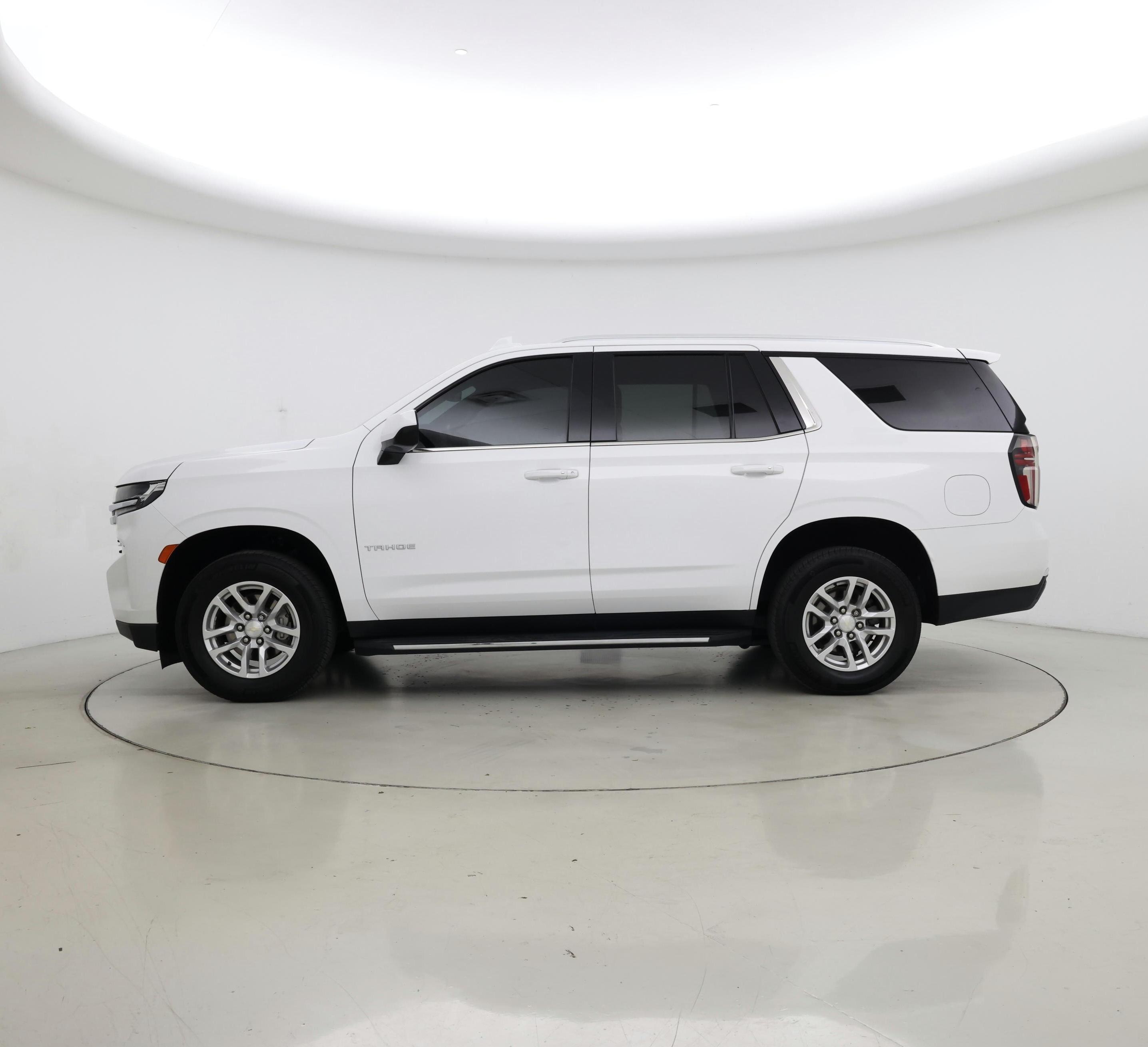 Thumbnail: 2021 Chevrolet Tahoe - 3