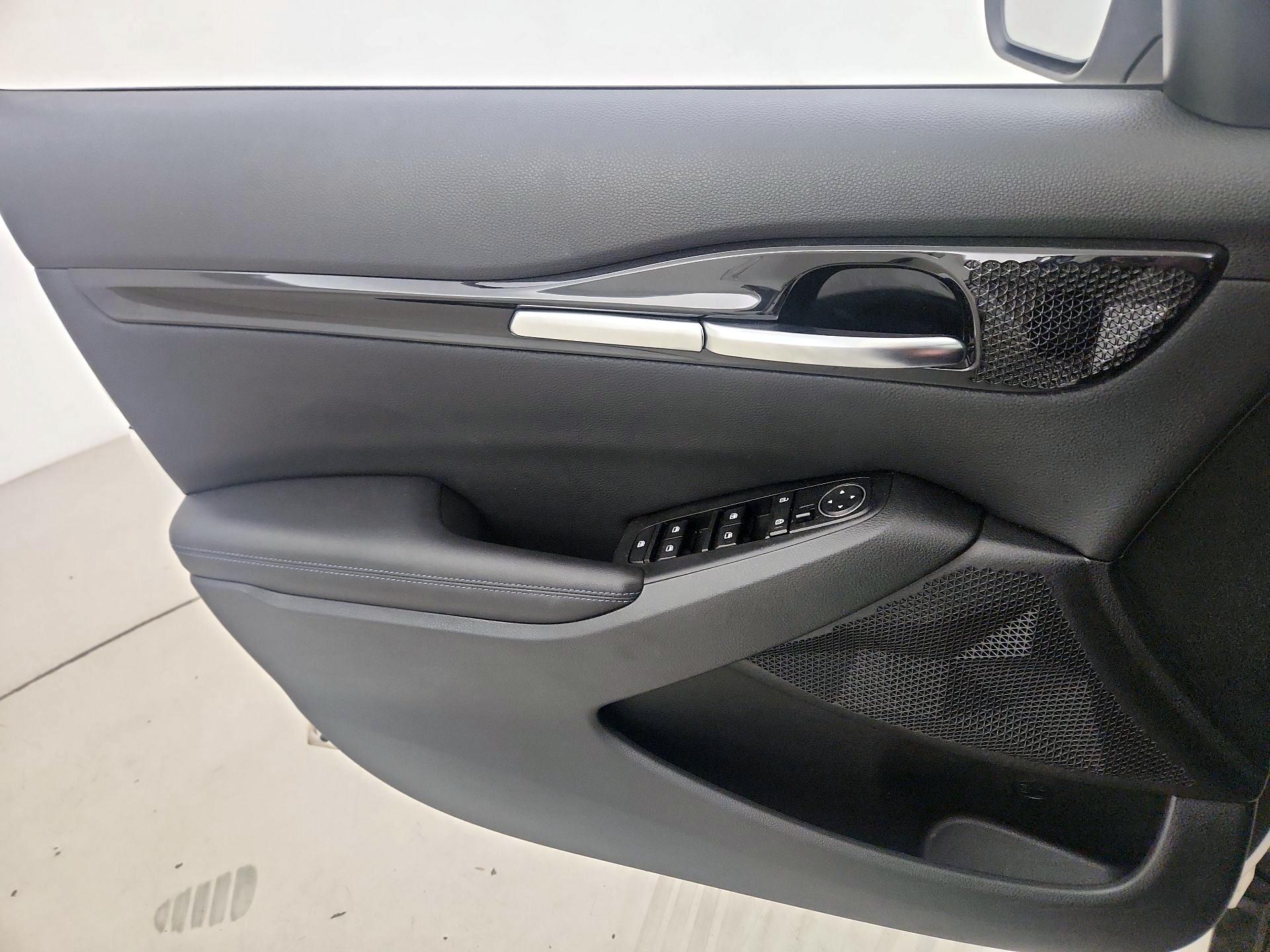 Thumbnail: 2021 Kia Seltos - 12