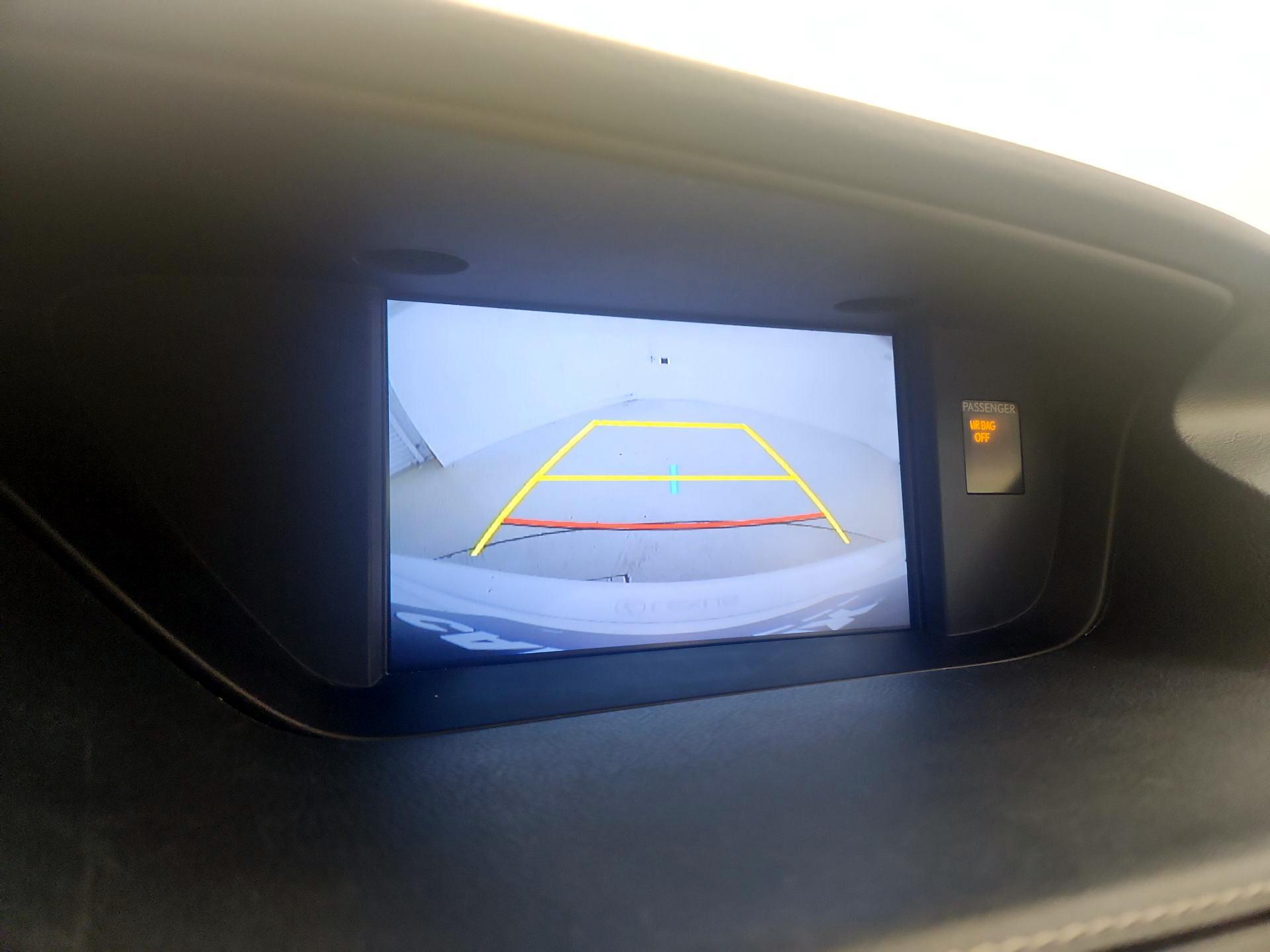 Thumbnail: 2015 Lexus ES - 14