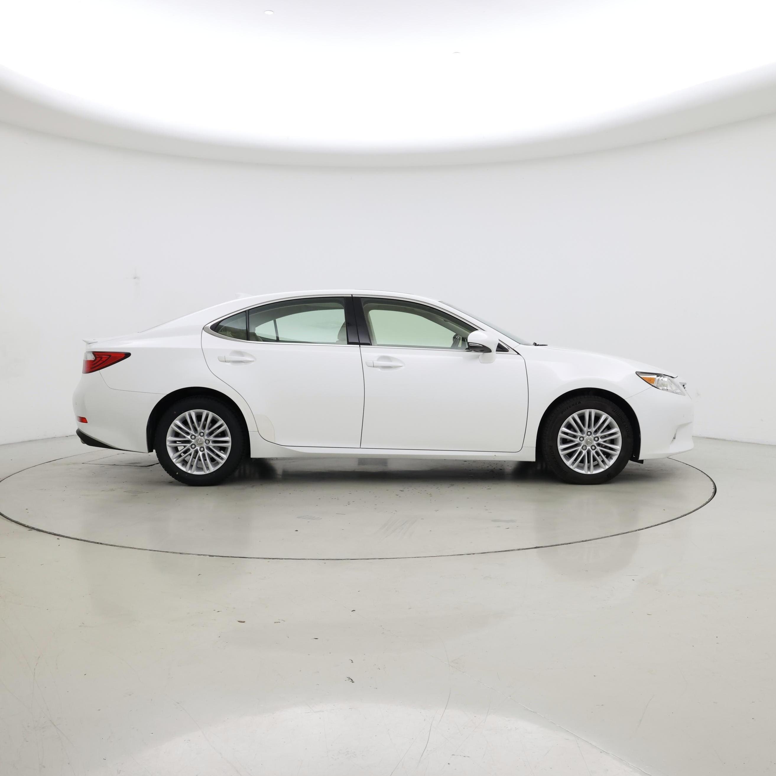 Thumbnail: 2015 Lexus ES - 7