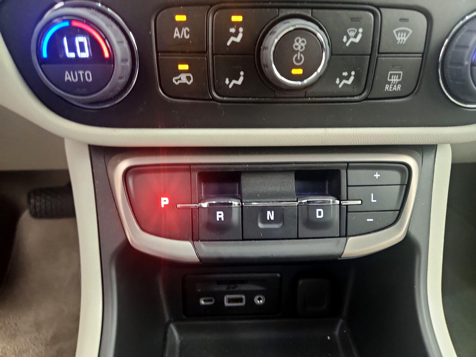 Thumbnail: 2024 GMC Terrain - 18