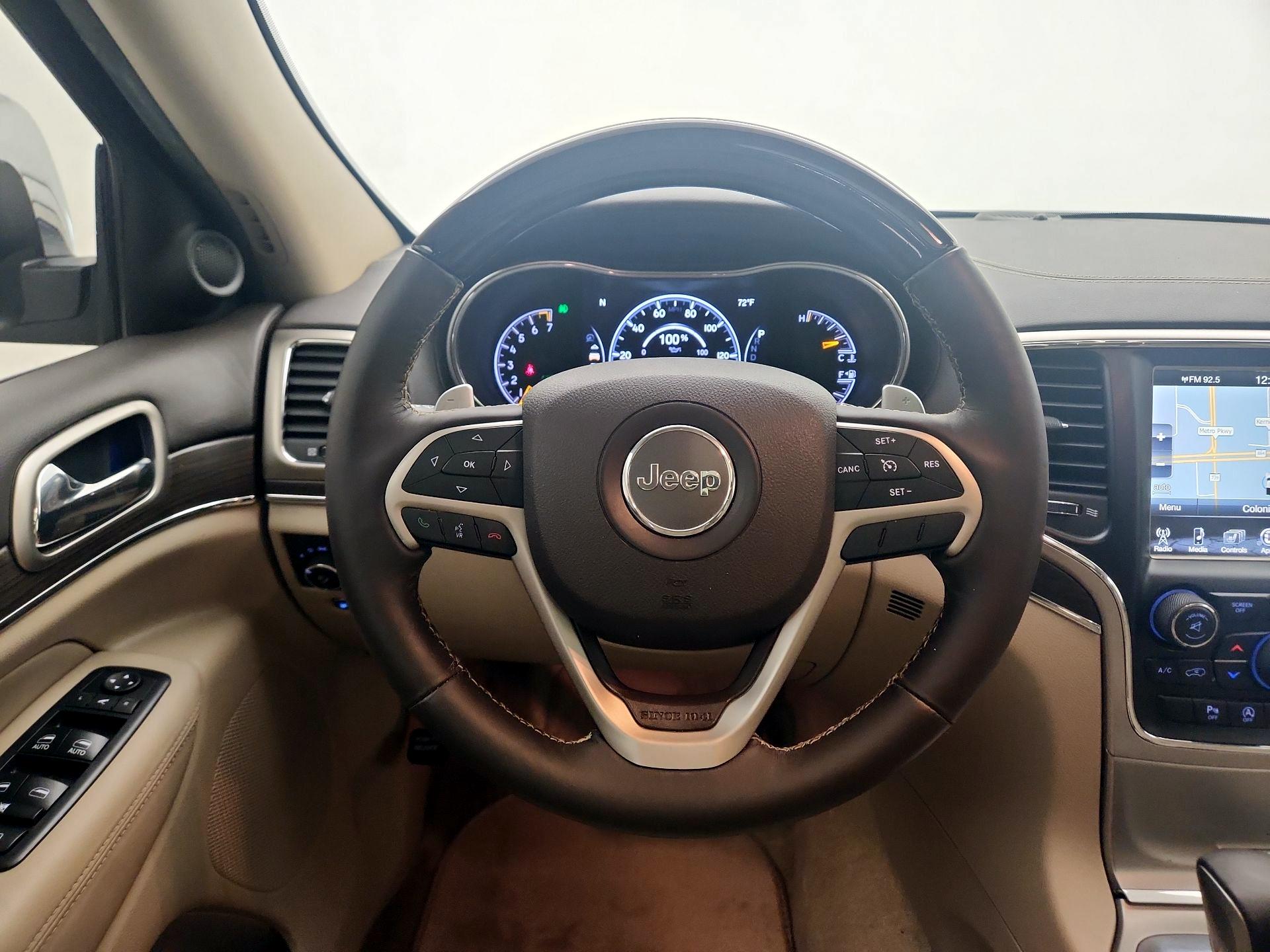 Thumbnail: 2017 Jeep Grand Cherokee - 10