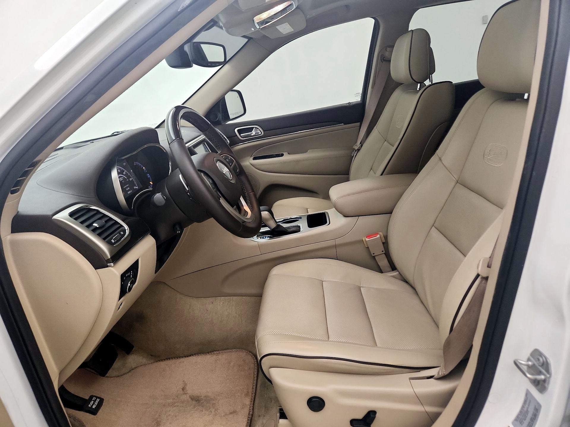 Thumbnail: 2017 Jeep Grand Cherokee - 11