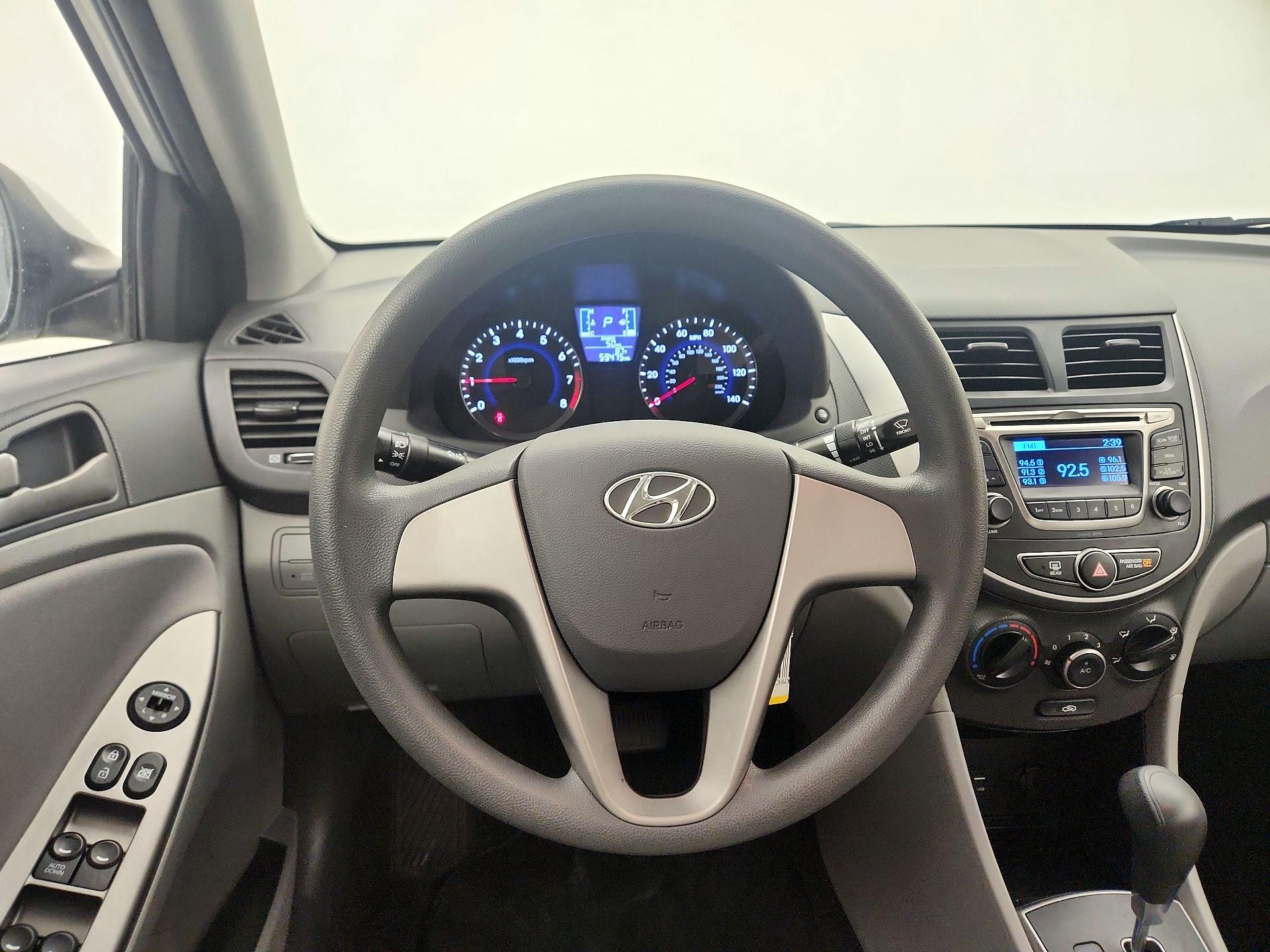 Thumbnail: 2016 Hyundai Accent - 10