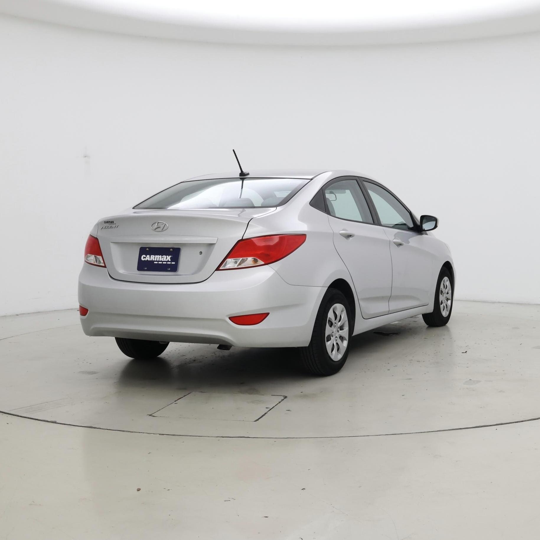 Thumbnail: 2016 Hyundai Accent - 8