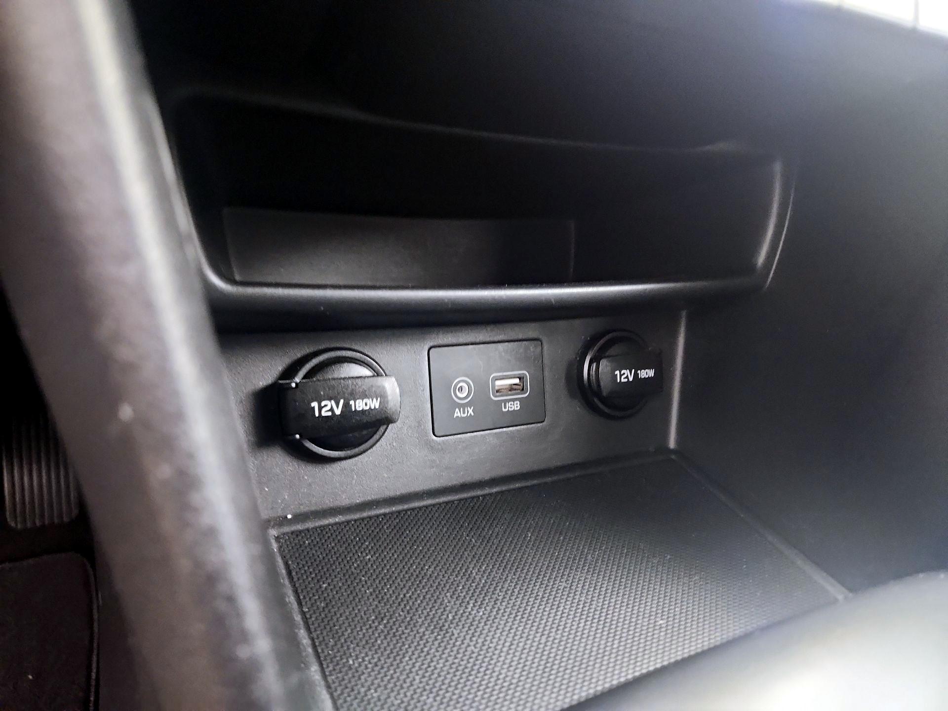 Thumbnail: 2018 Hyundai Kona - 18