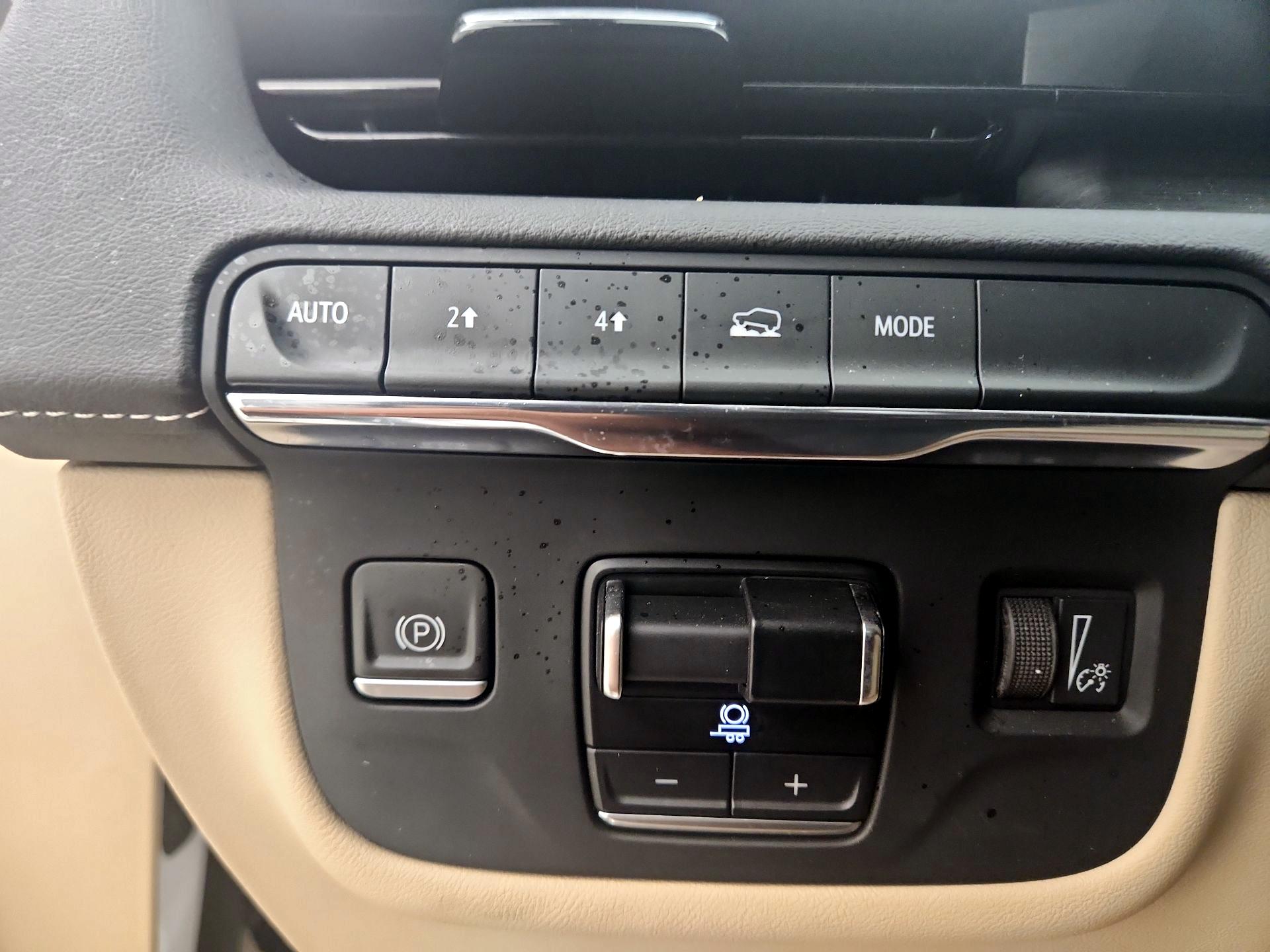 Thumbnail: 2023 Cadillac Escalade - 13