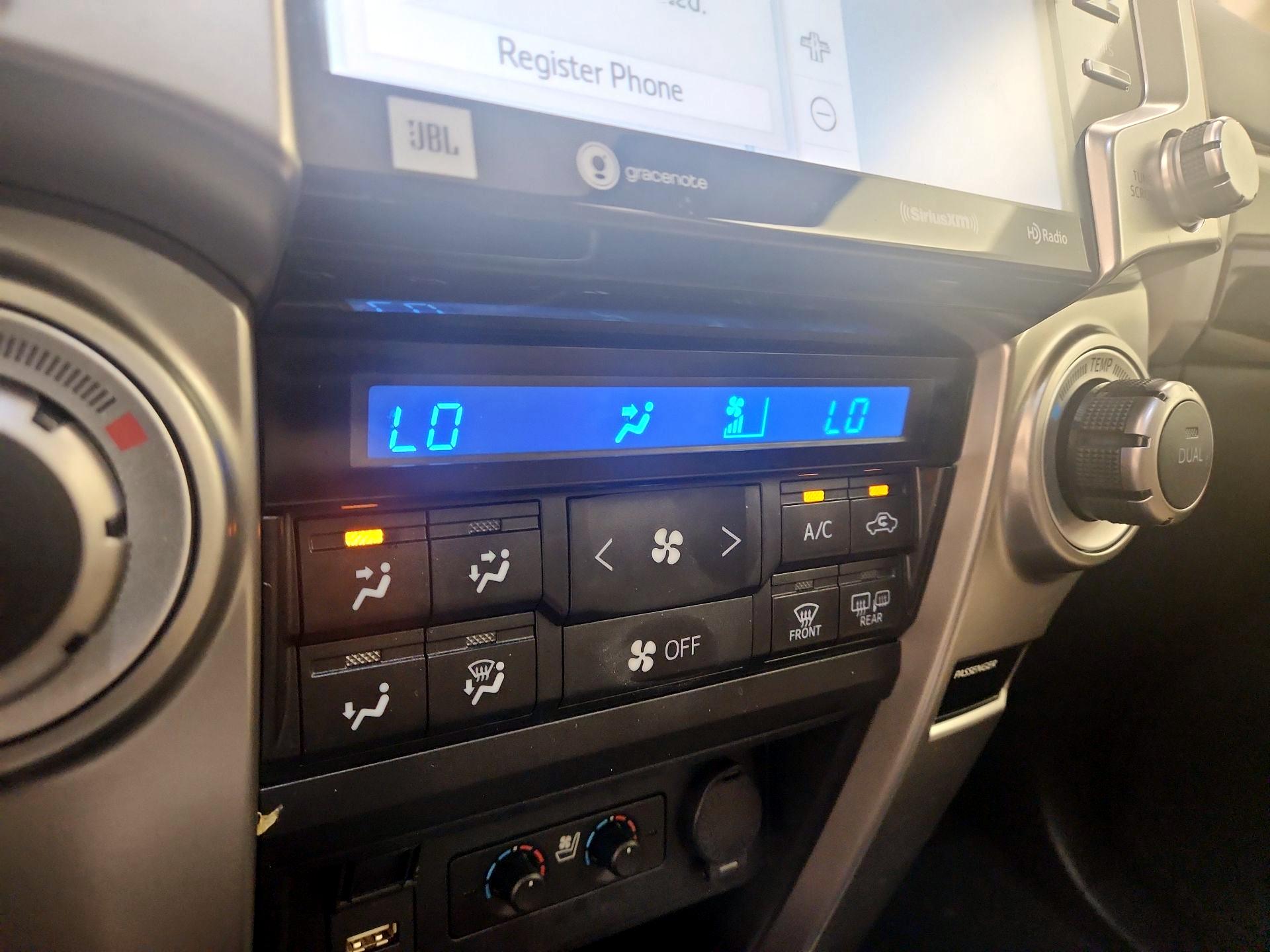 Thumbnail: 2021 Toyota 4Runner - 17