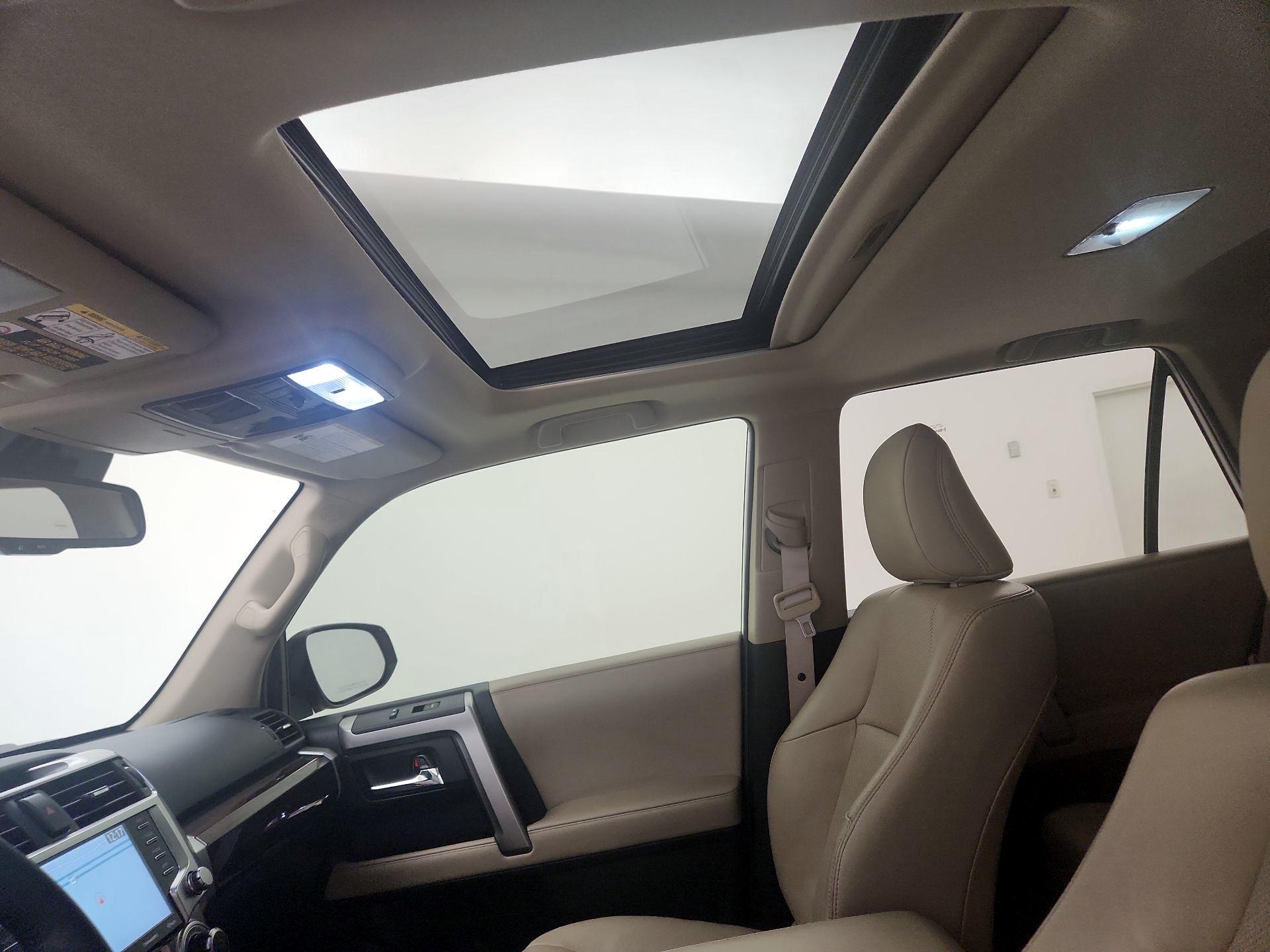 Thumbnail: 2021 Toyota 4Runner - 20