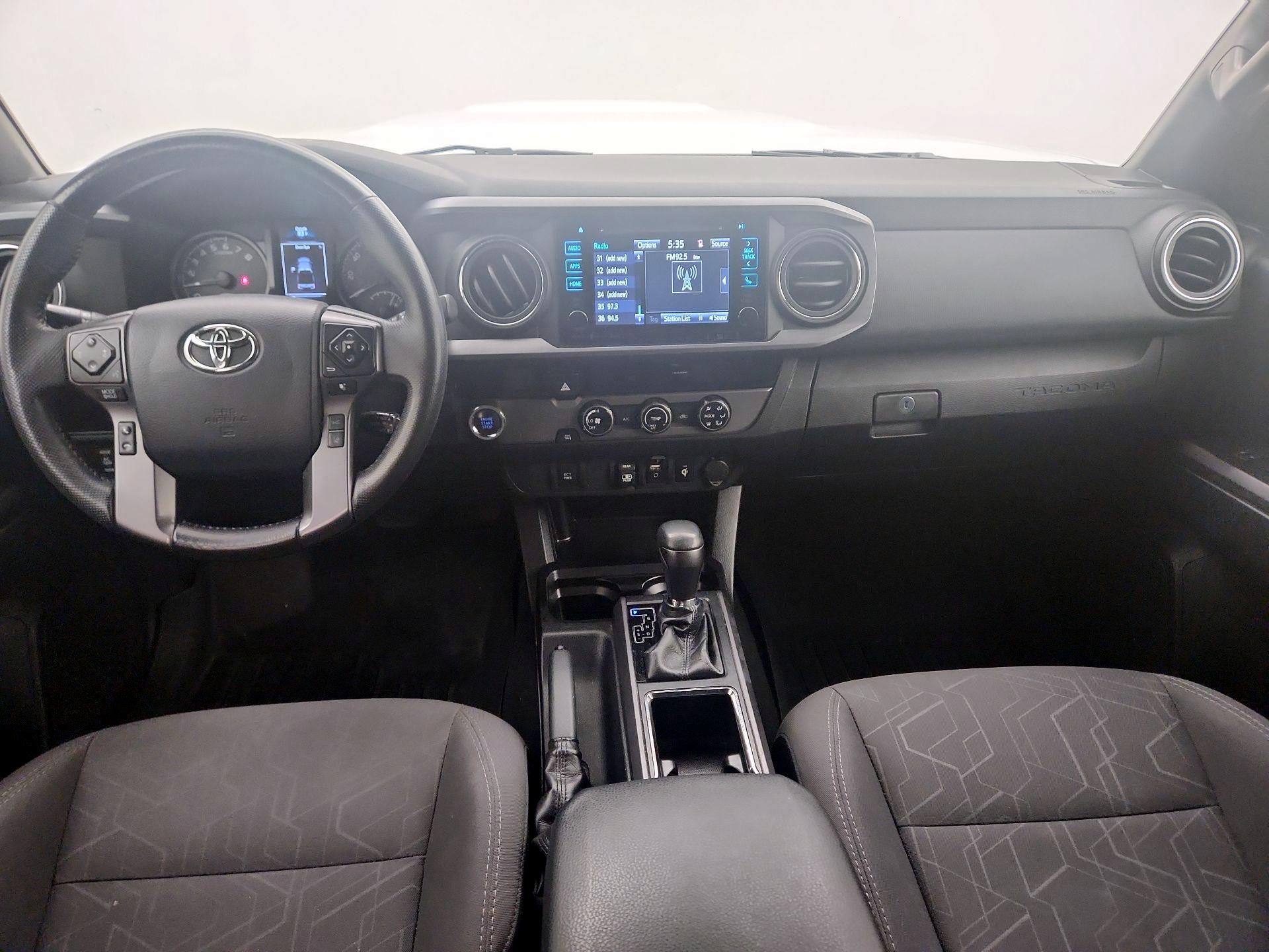 Thumbnail: 2018 Toyota Tacoma - 9