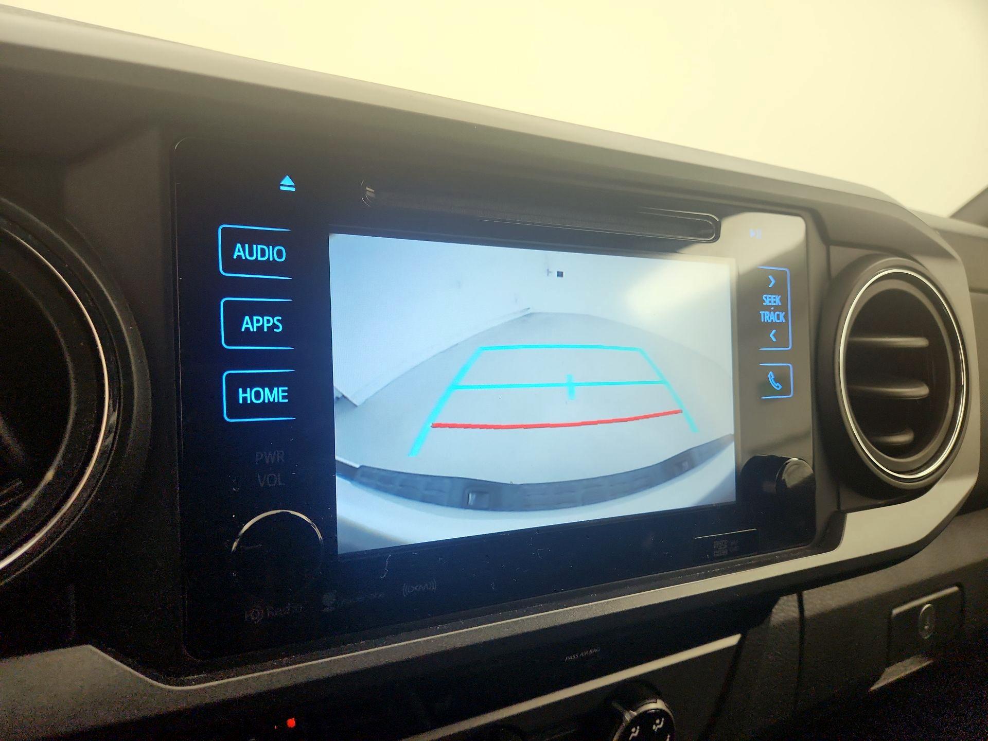 Thumbnail: 2018 Toyota Tacoma - 14