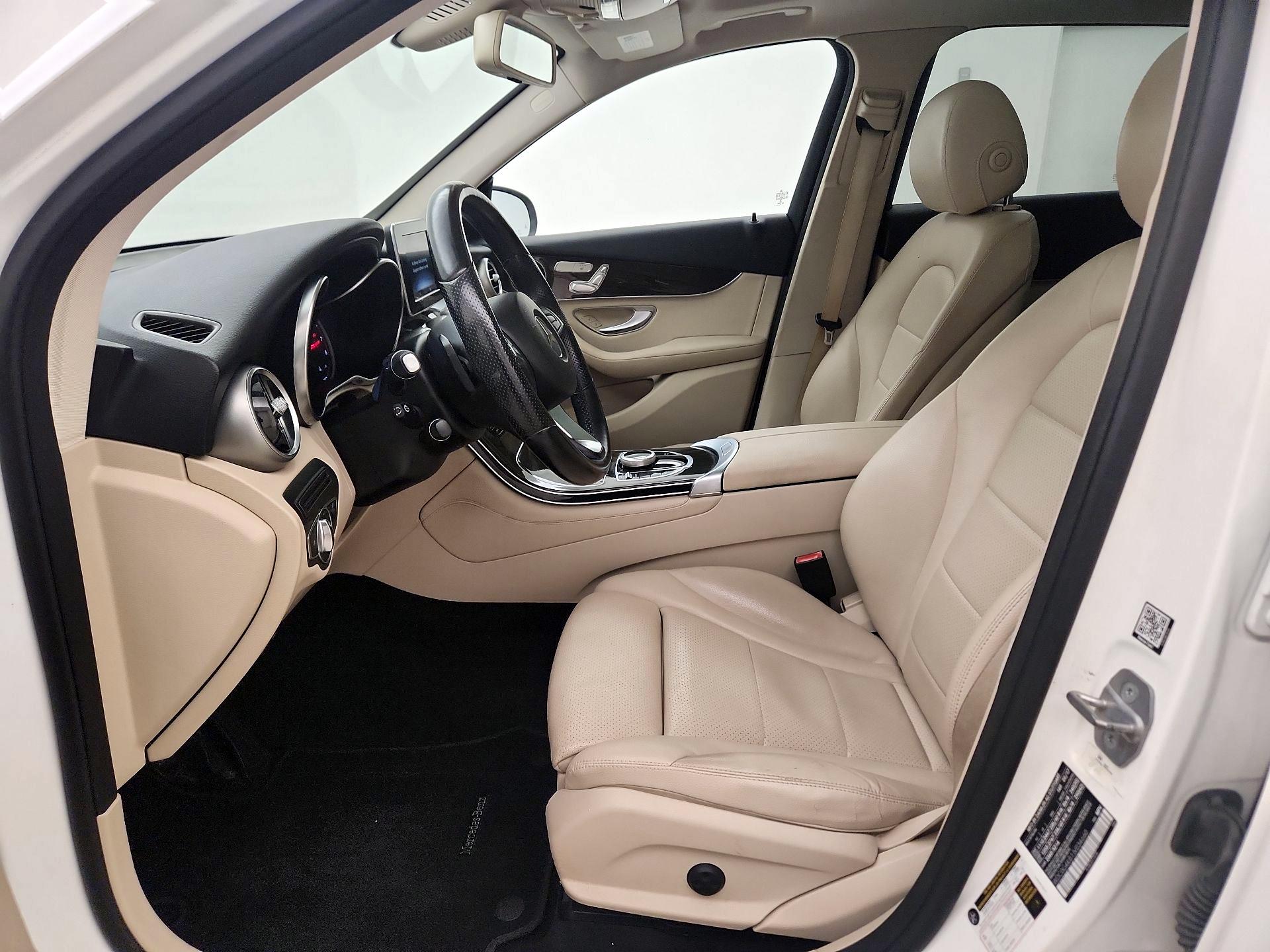 Thumbnail: 2018 Mercedes-Benz GLC - 11