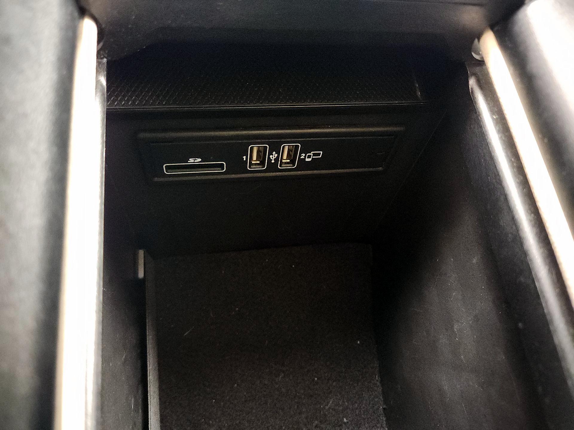 Thumbnail: 2018 Mercedes-Benz GLC - 18