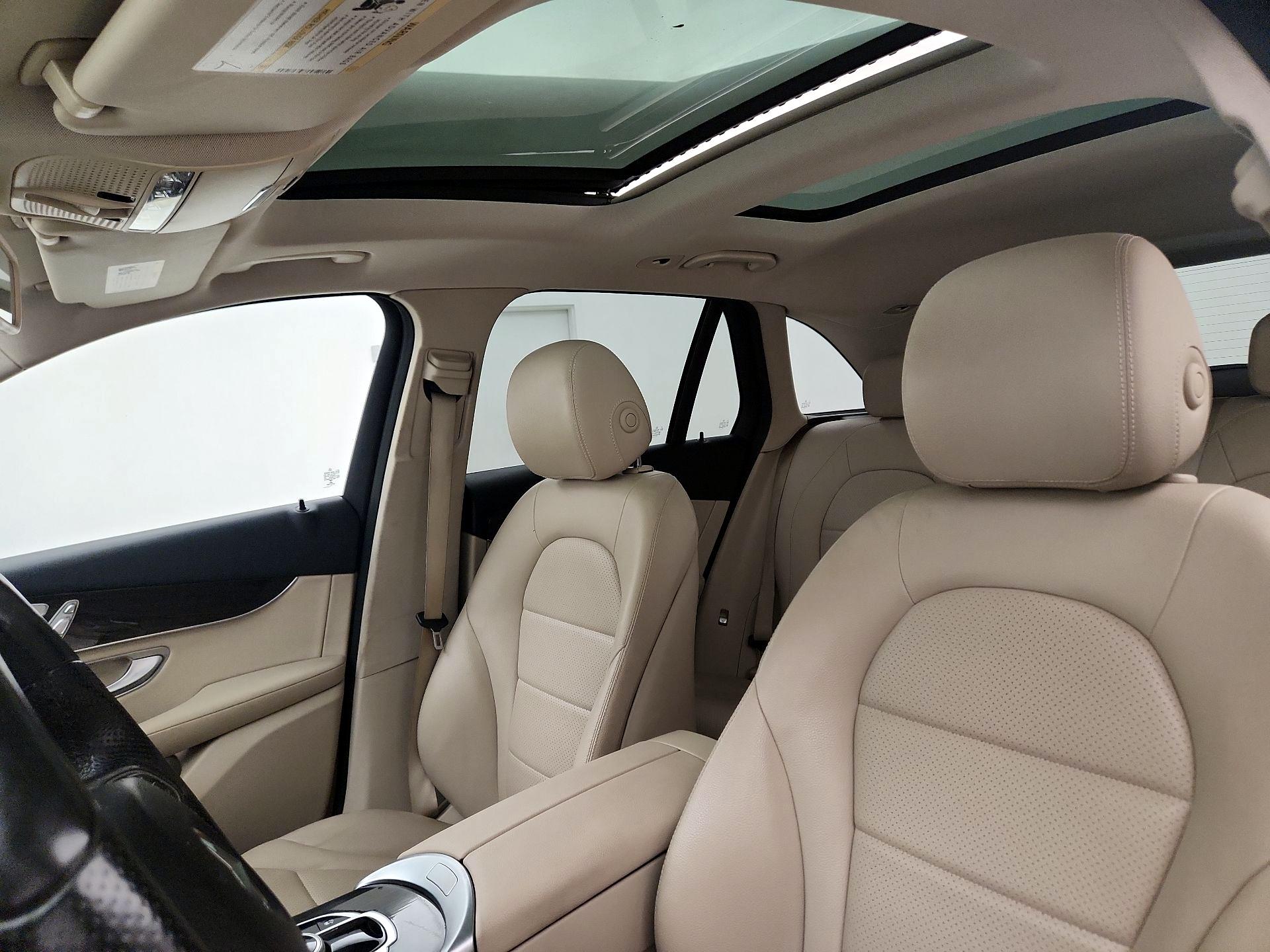 Thumbnail: 2018 Mercedes-Benz GLC - 19