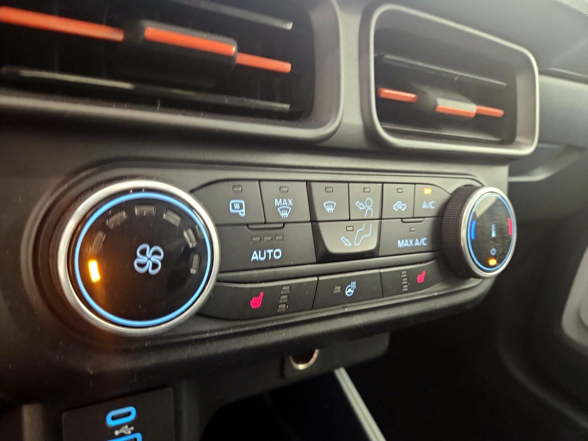 Thumbnail: 2022 Ford Maverick - 16