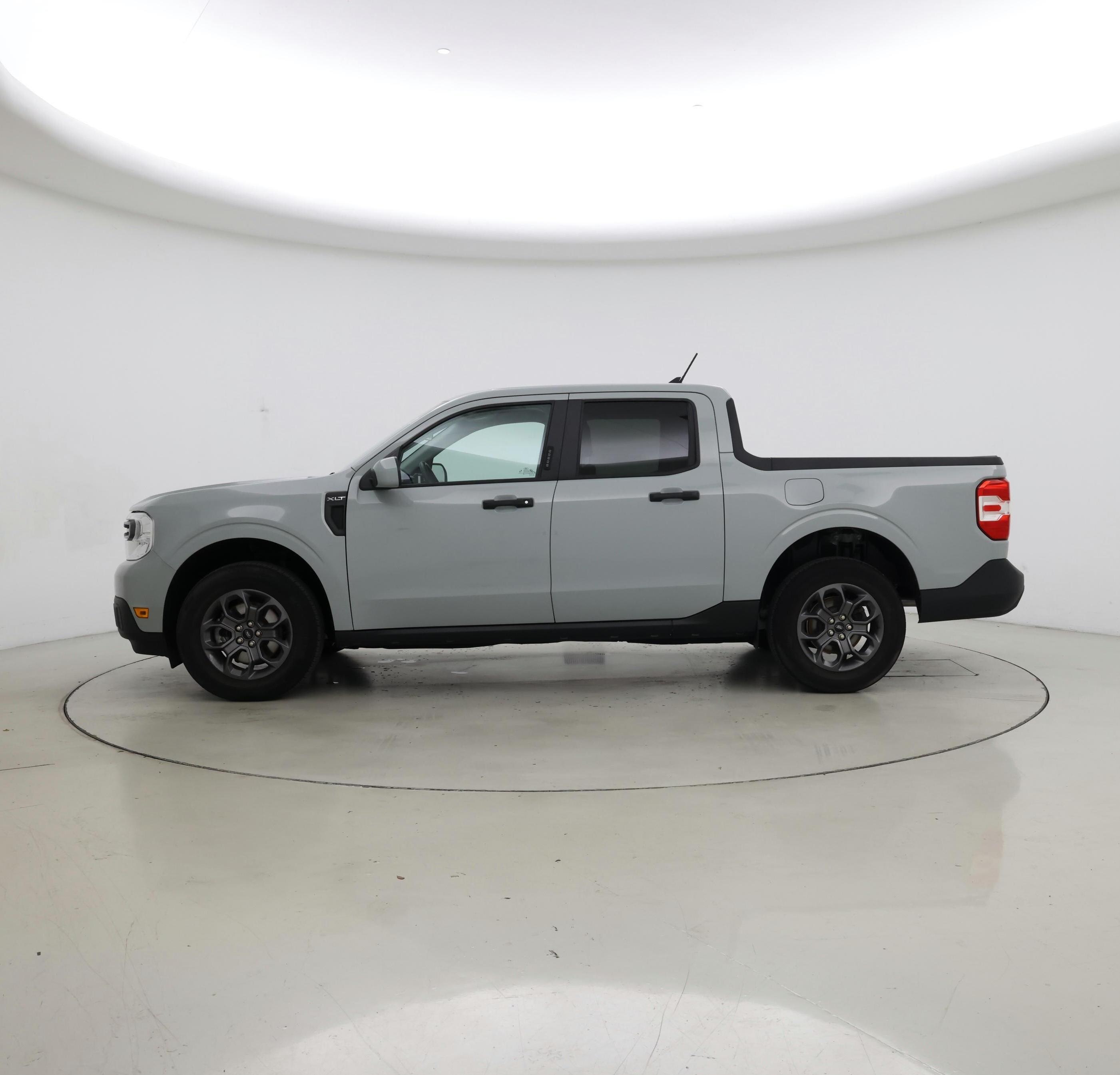 Thumbnail: 2022 Ford Maverick - 3