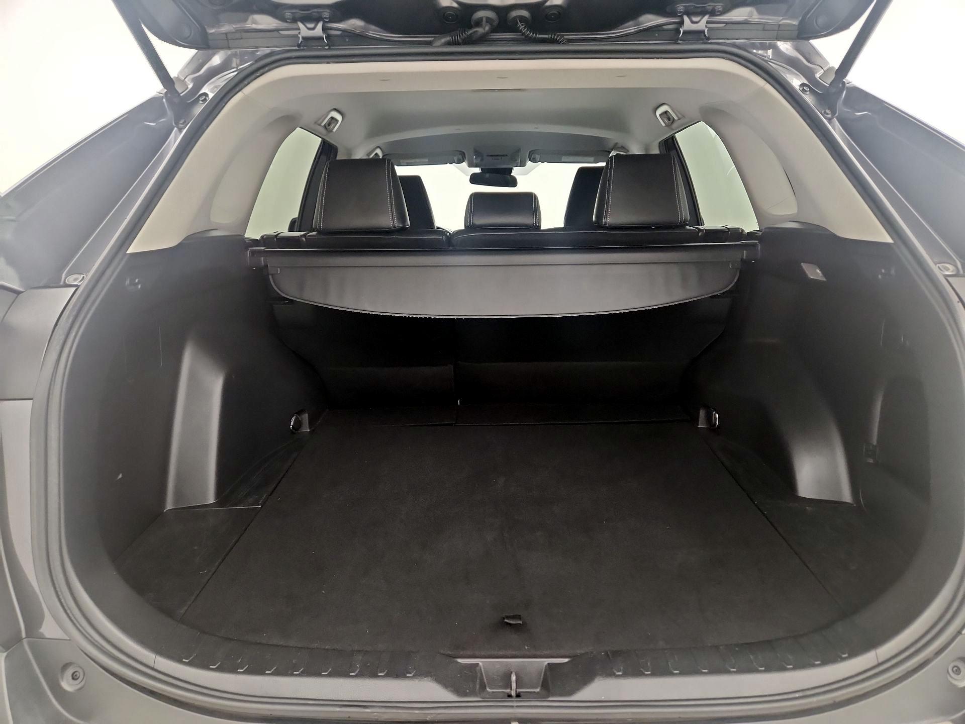 Thumbnail: 2020 Toyota RAV4 - 20