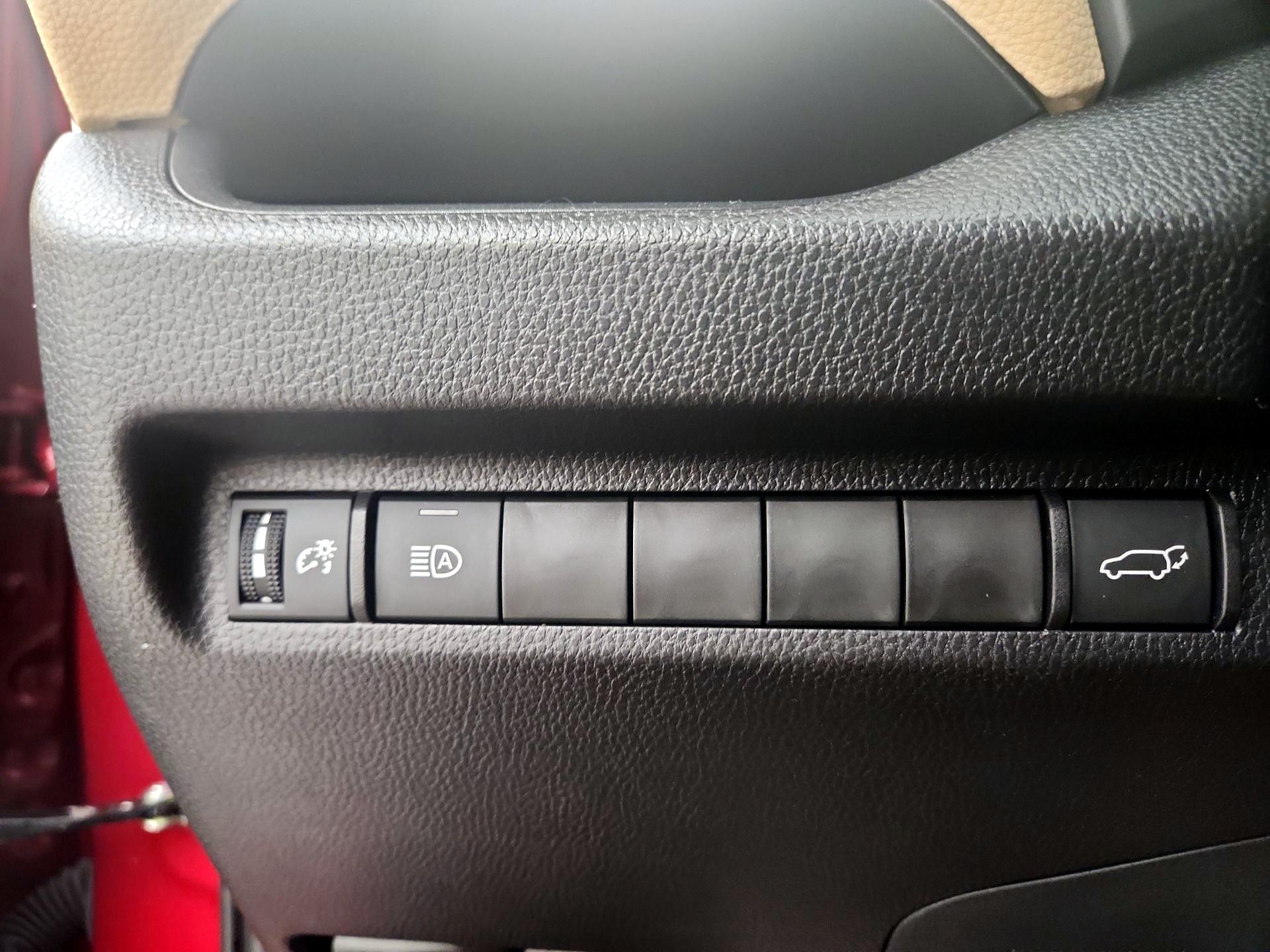 Thumbnail: 2025 Toyota RAV4 - 13