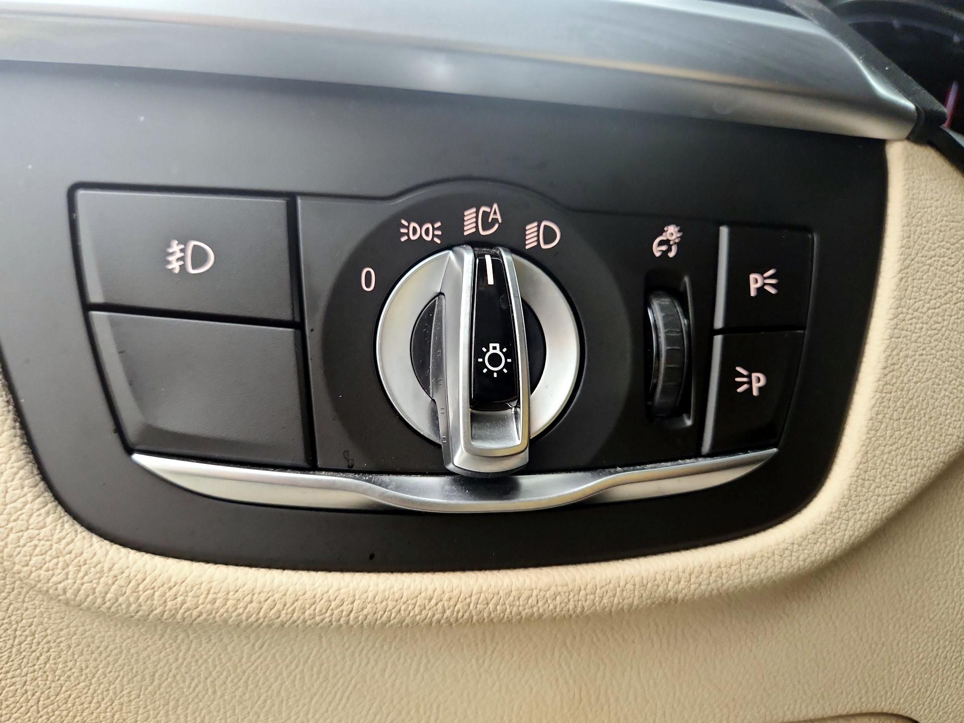 Thumbnail: 2019 BMW X3 - 13