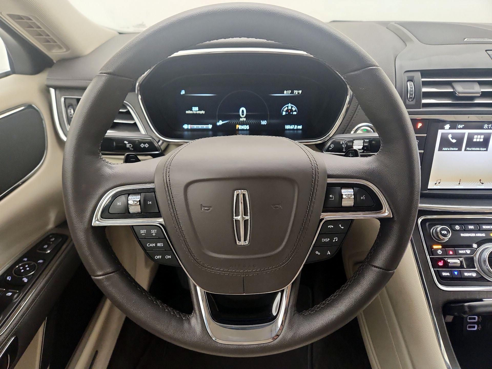 Thumbnail: 2017 Lincoln Continental - 10