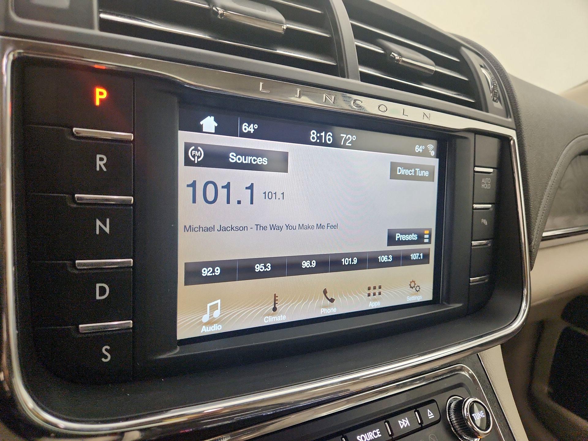 Thumbnail: 2017 Lincoln Continental - 15