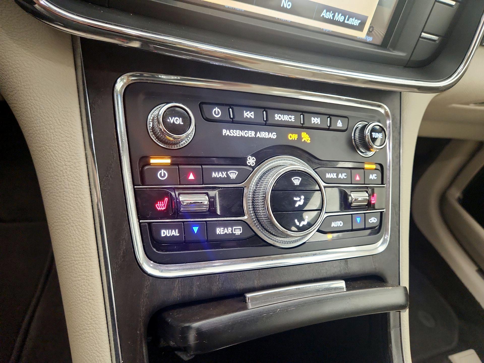 Thumbnail: 2017 Lincoln Continental - 16