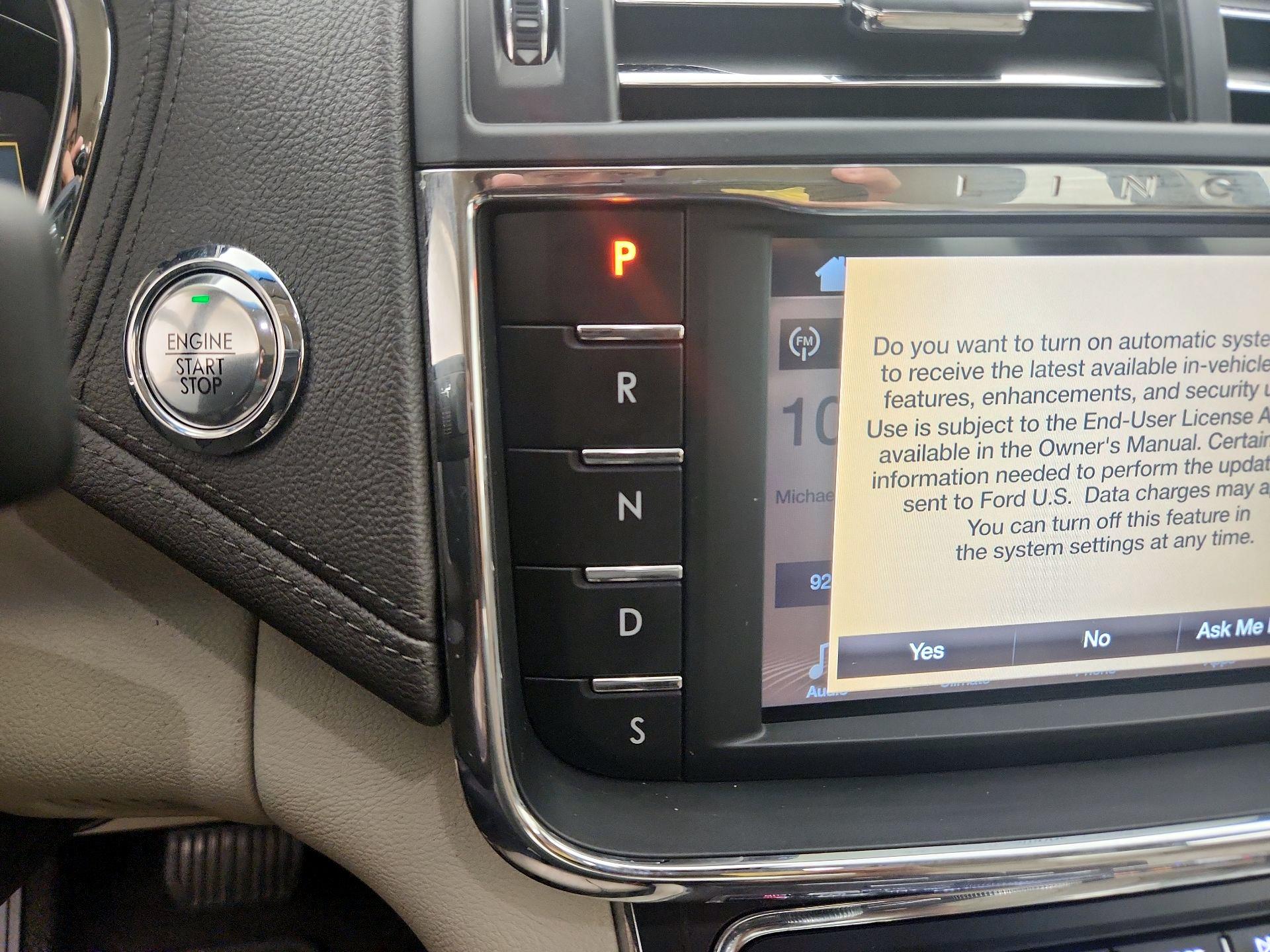 Thumbnail: 2017 Lincoln Continental - 17