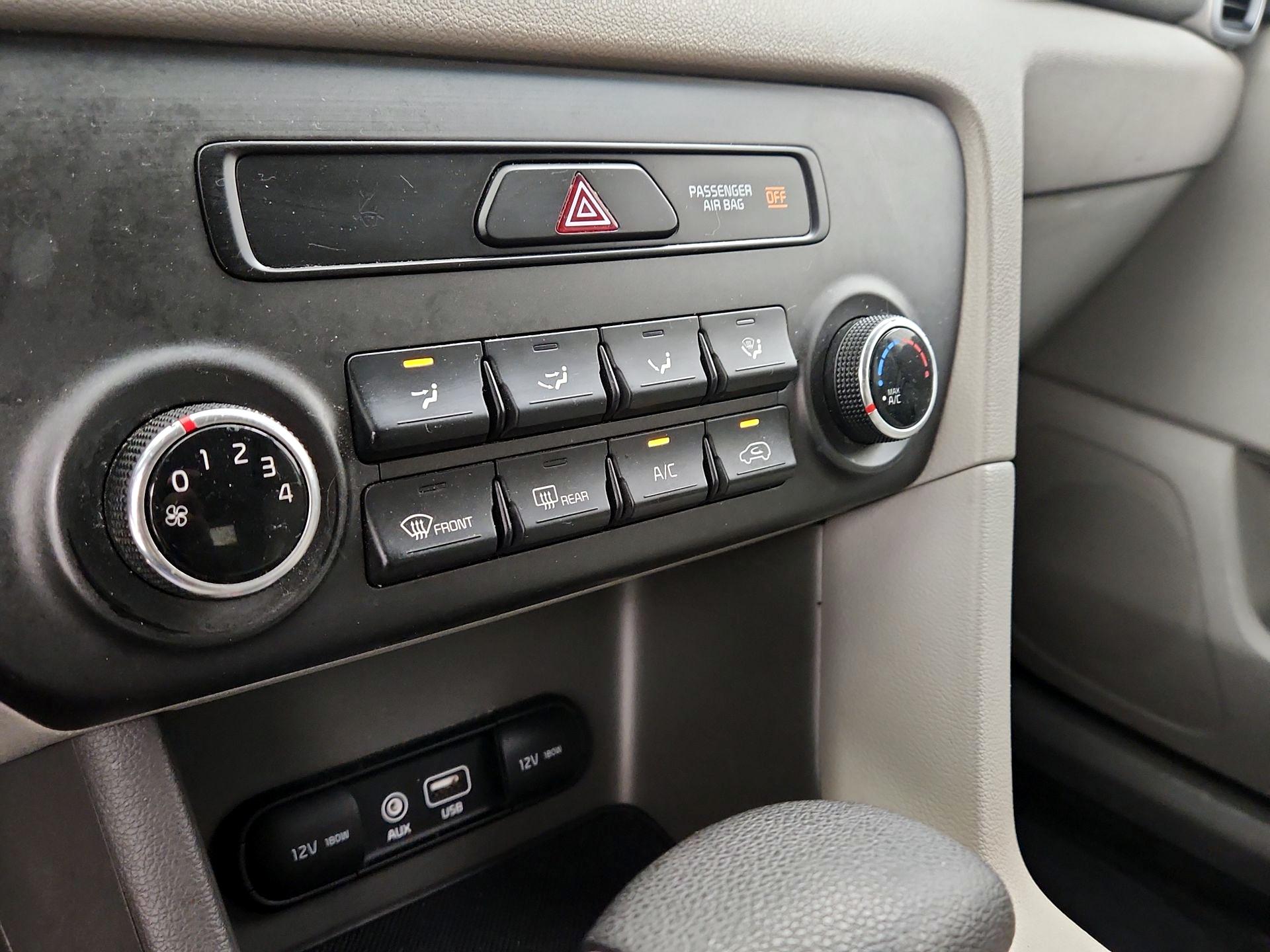 Thumbnail: 2017 Kia Sportage - 16