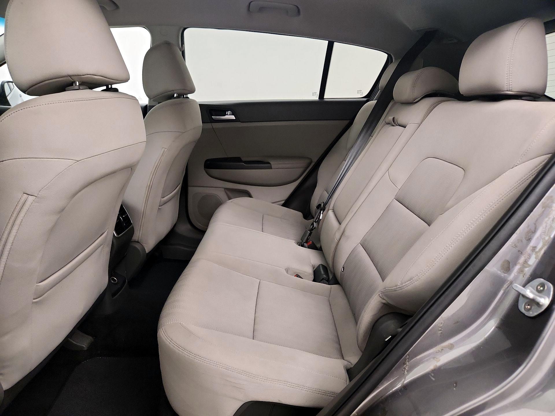 Thumbnail: 2017 Kia Sportage - 19