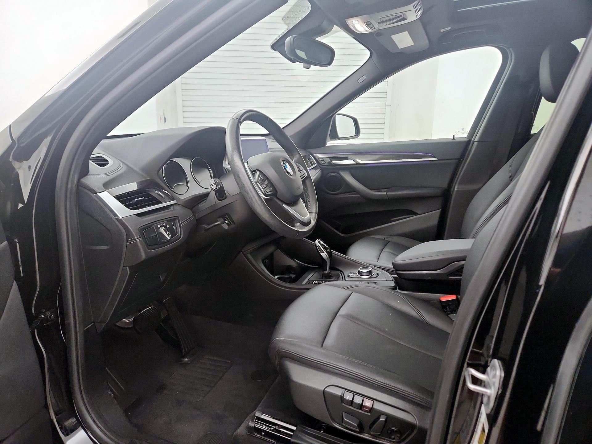 Thumbnail: 2021 BMW X1 - 11