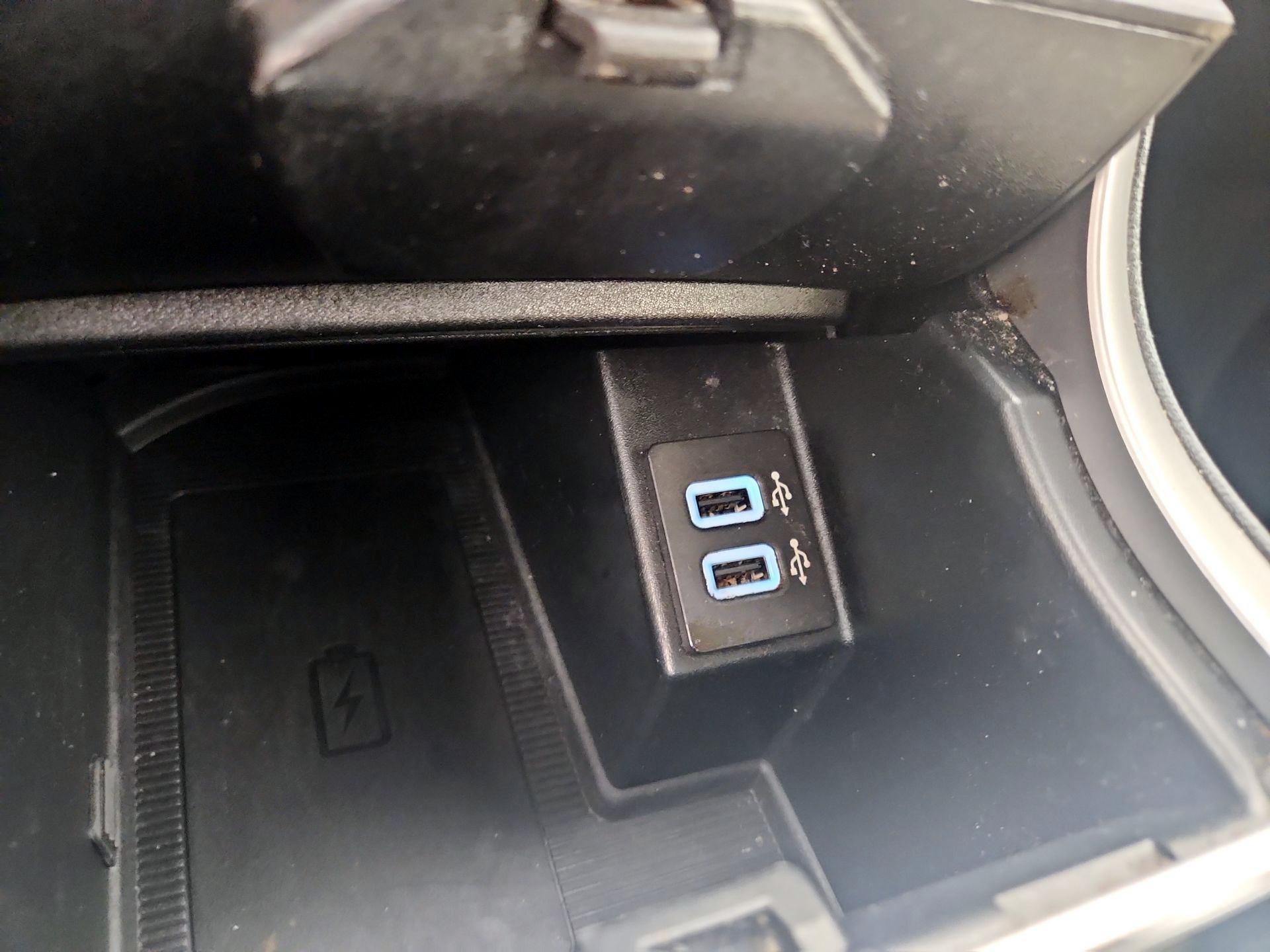 Thumbnail: 2020 Ford Edge - 19