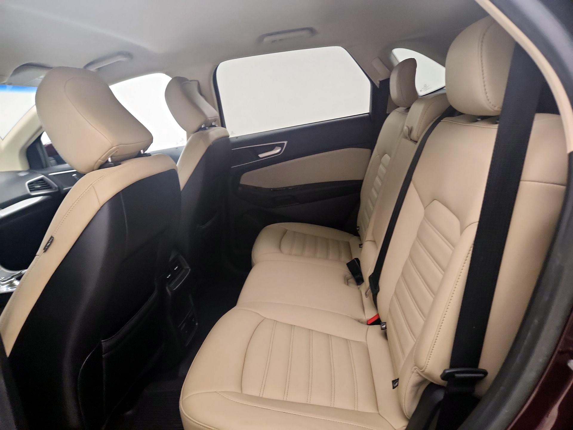 Thumbnail: 2020 Ford Edge - 20