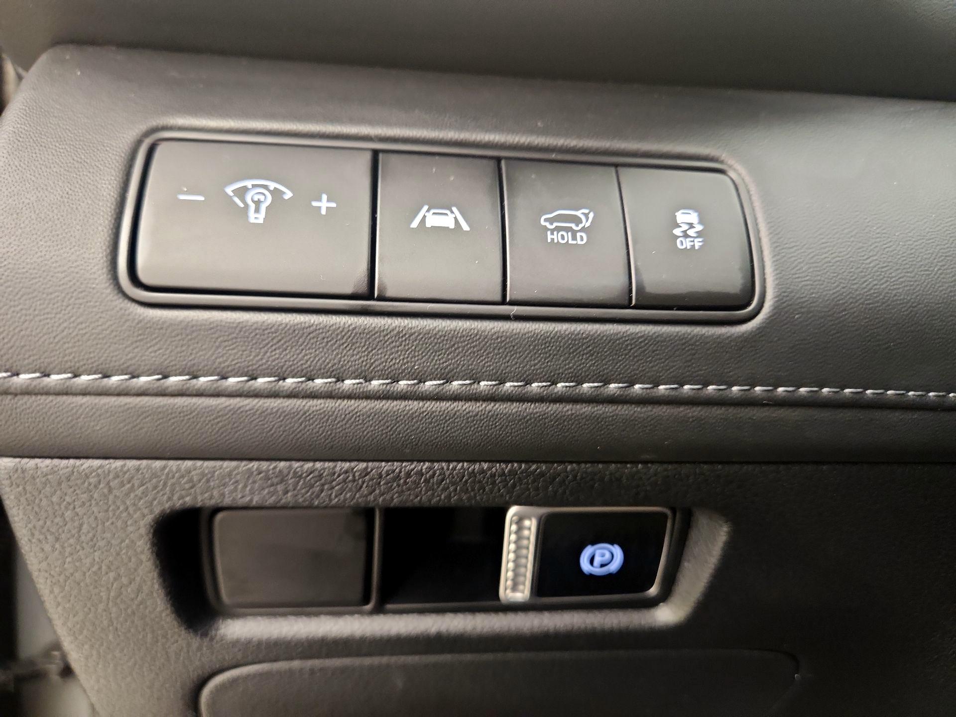 Thumbnail: 2022 Hyundai Santa Fe - 13