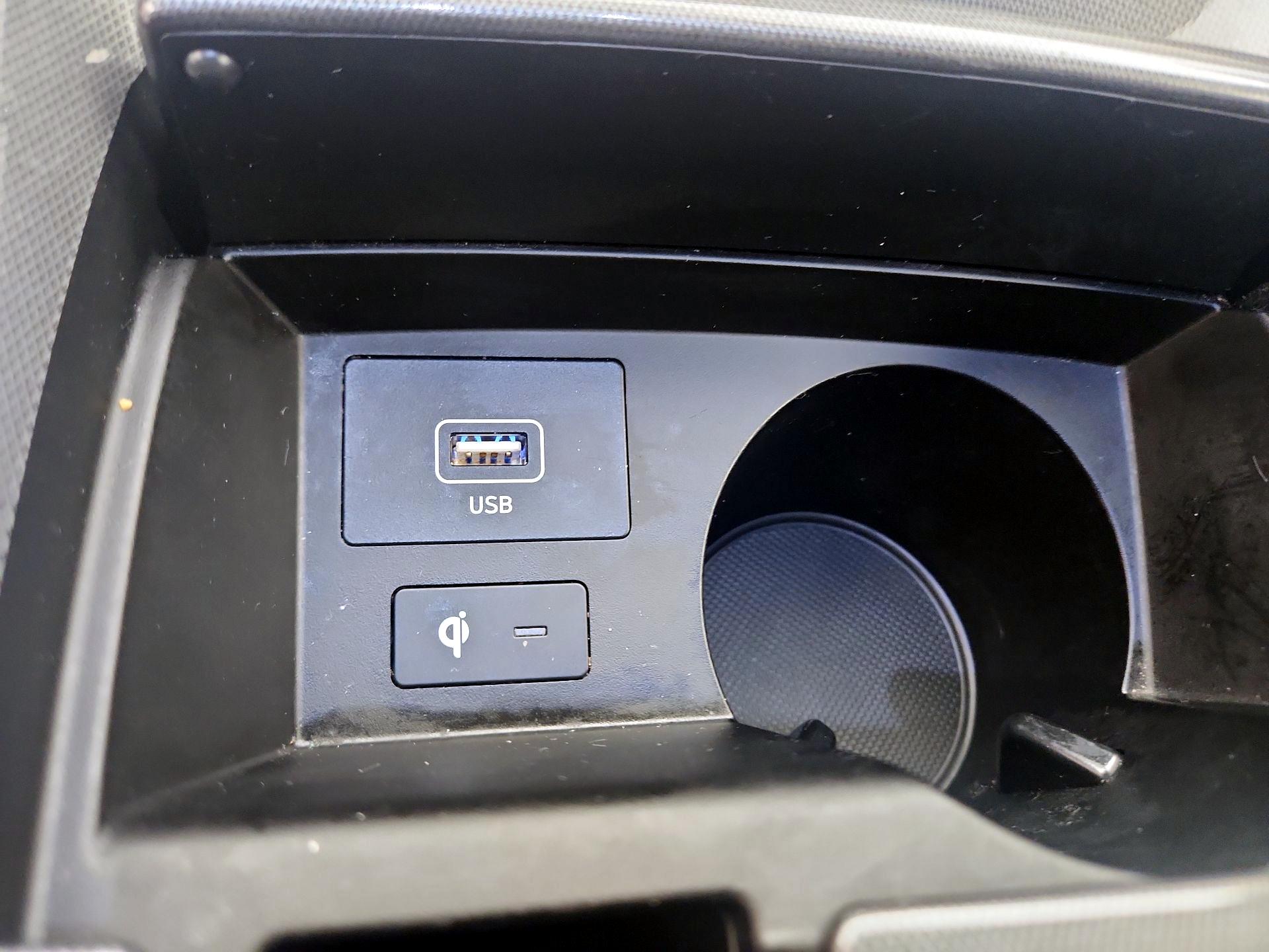 Thumbnail: 2022 Hyundai Santa Fe - 19