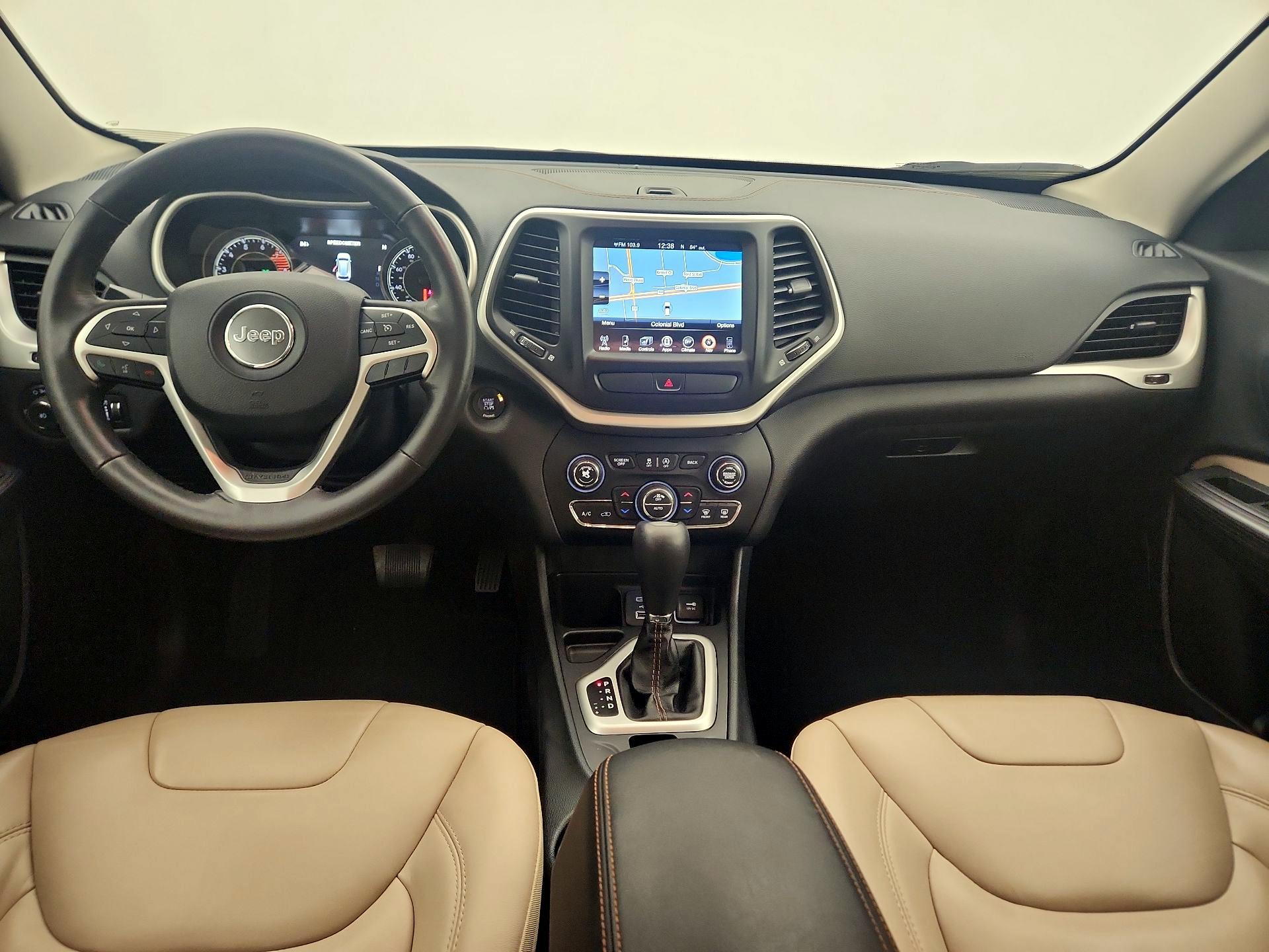 Thumbnail: 2016 Jeep Cherokee - 9