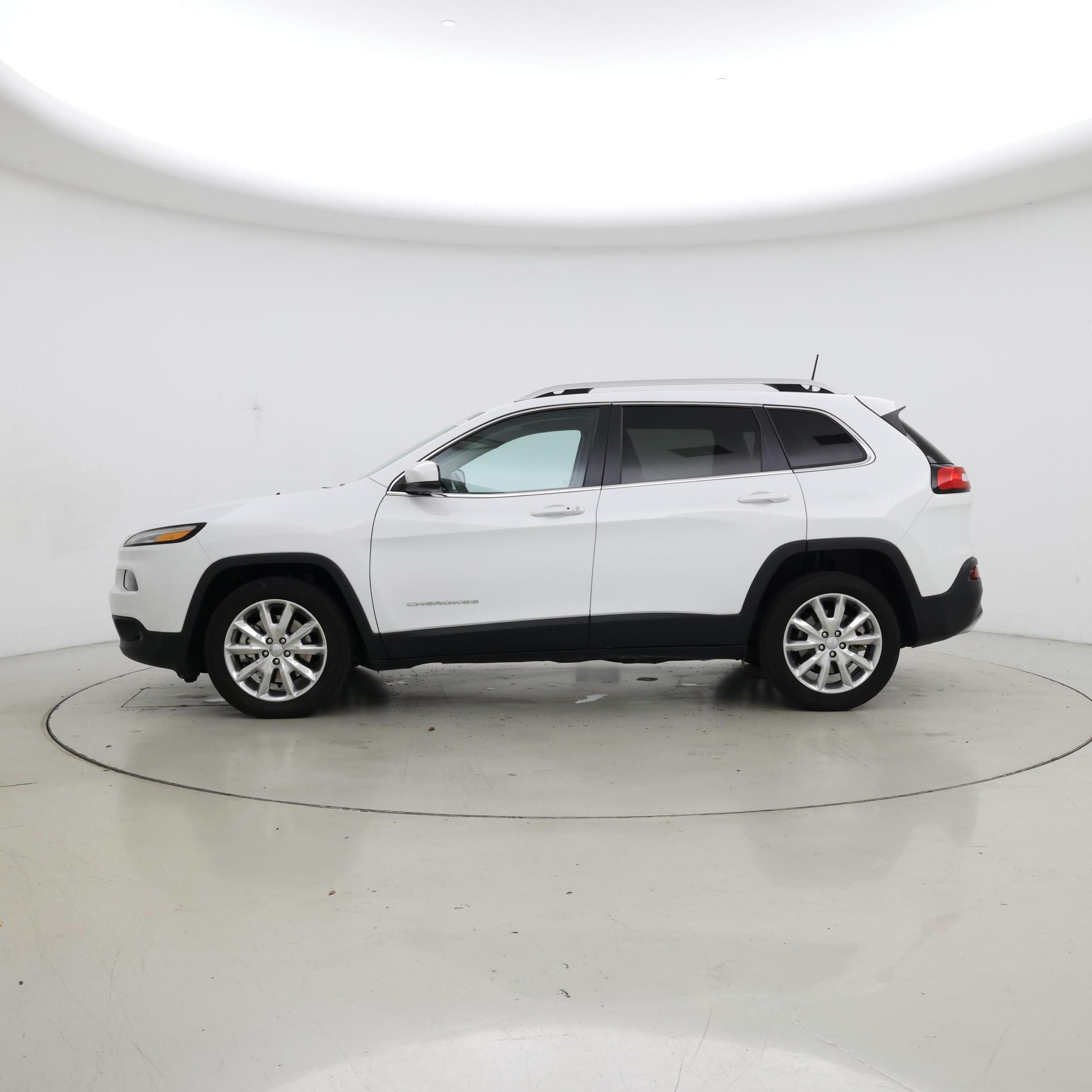 Thumbnail: 2016 Jeep Cherokee - 3