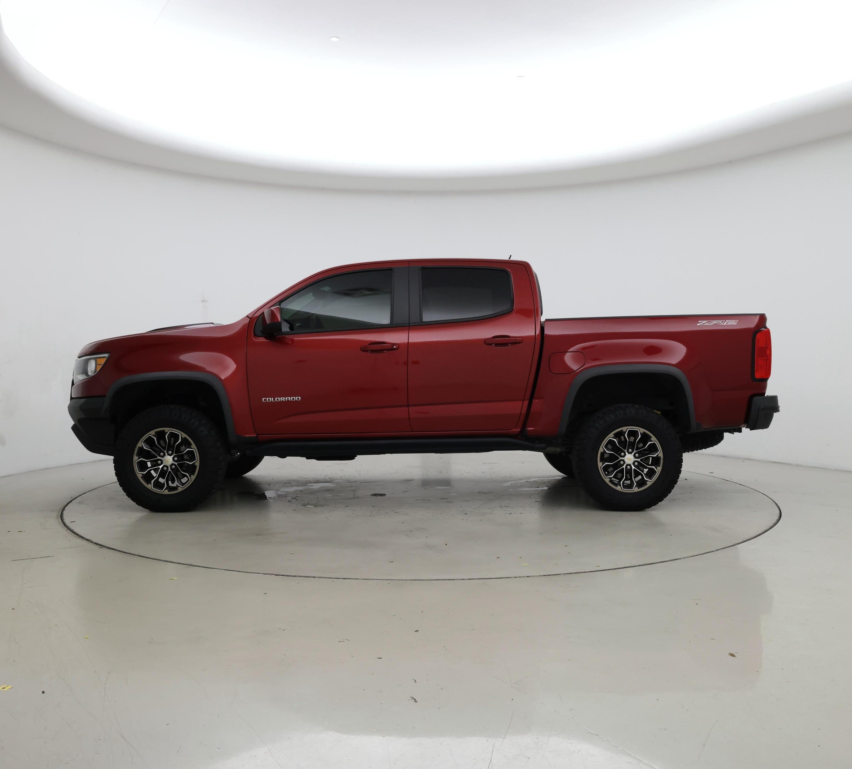 Thumbnail: 2019 Chevrolet Colorado - 3