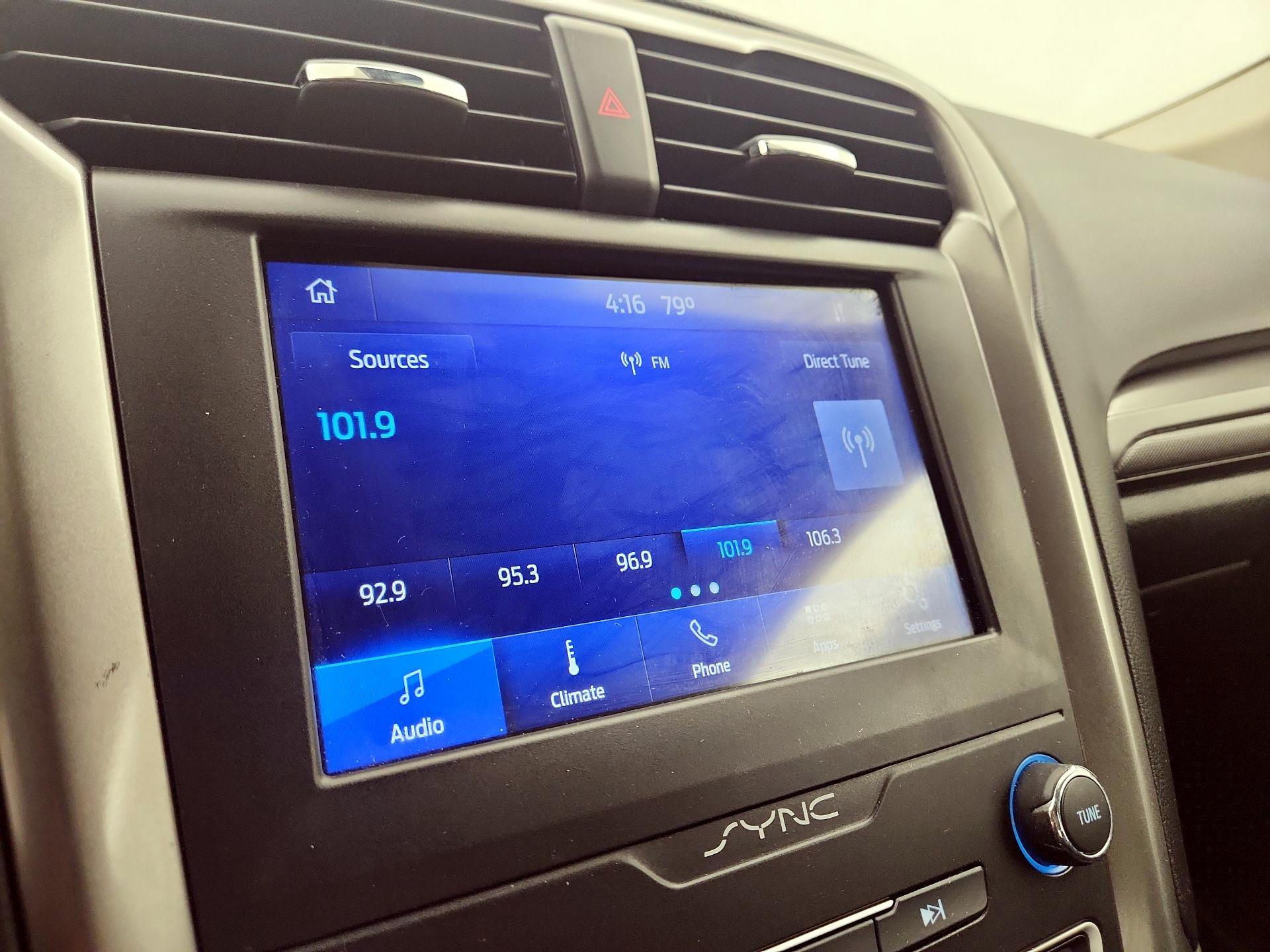 Thumbnail: 2020 Ford Fusion - 15